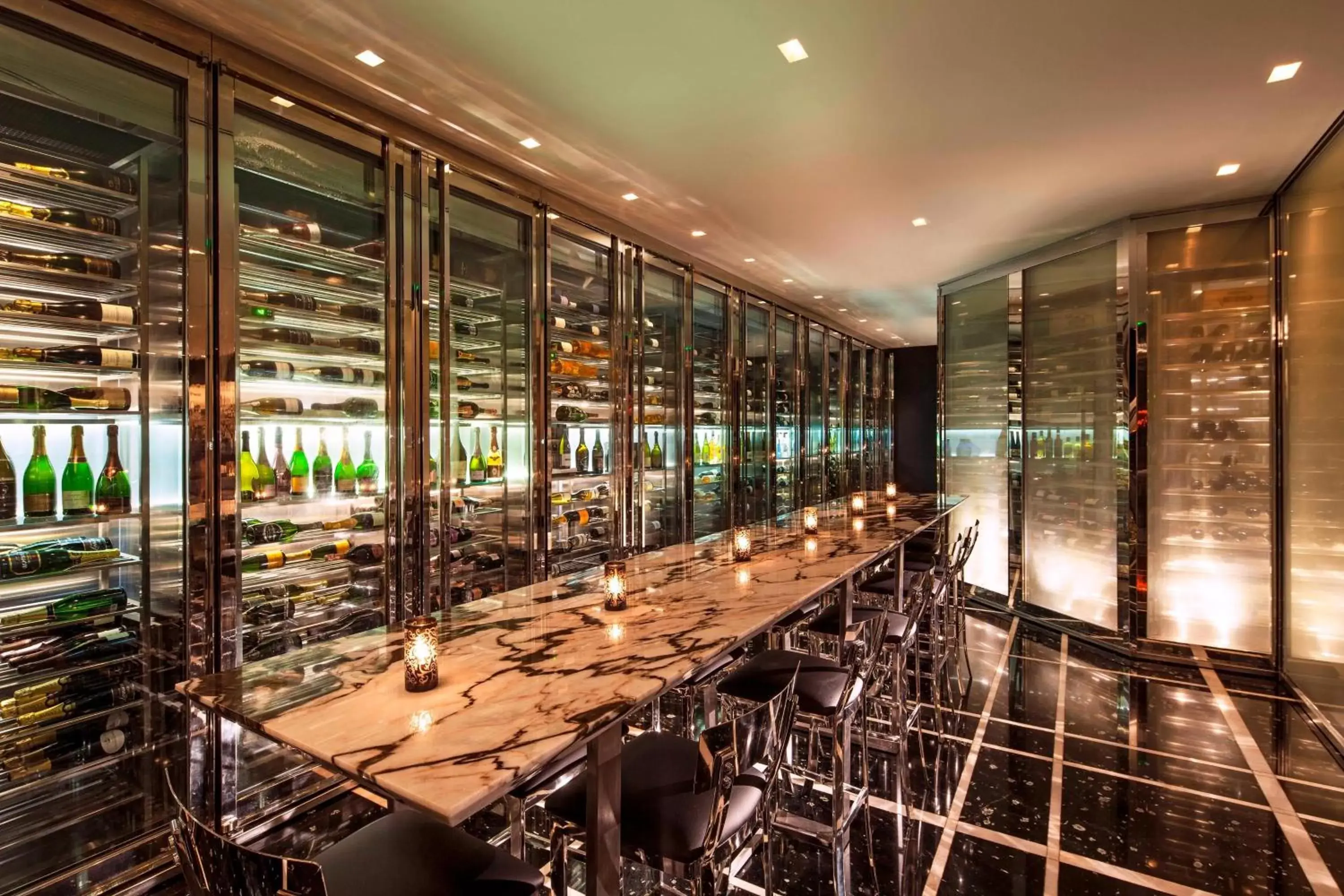 Restaurant/places to eat, Lounge/Bar in The St Regis Bal Harbour Resort