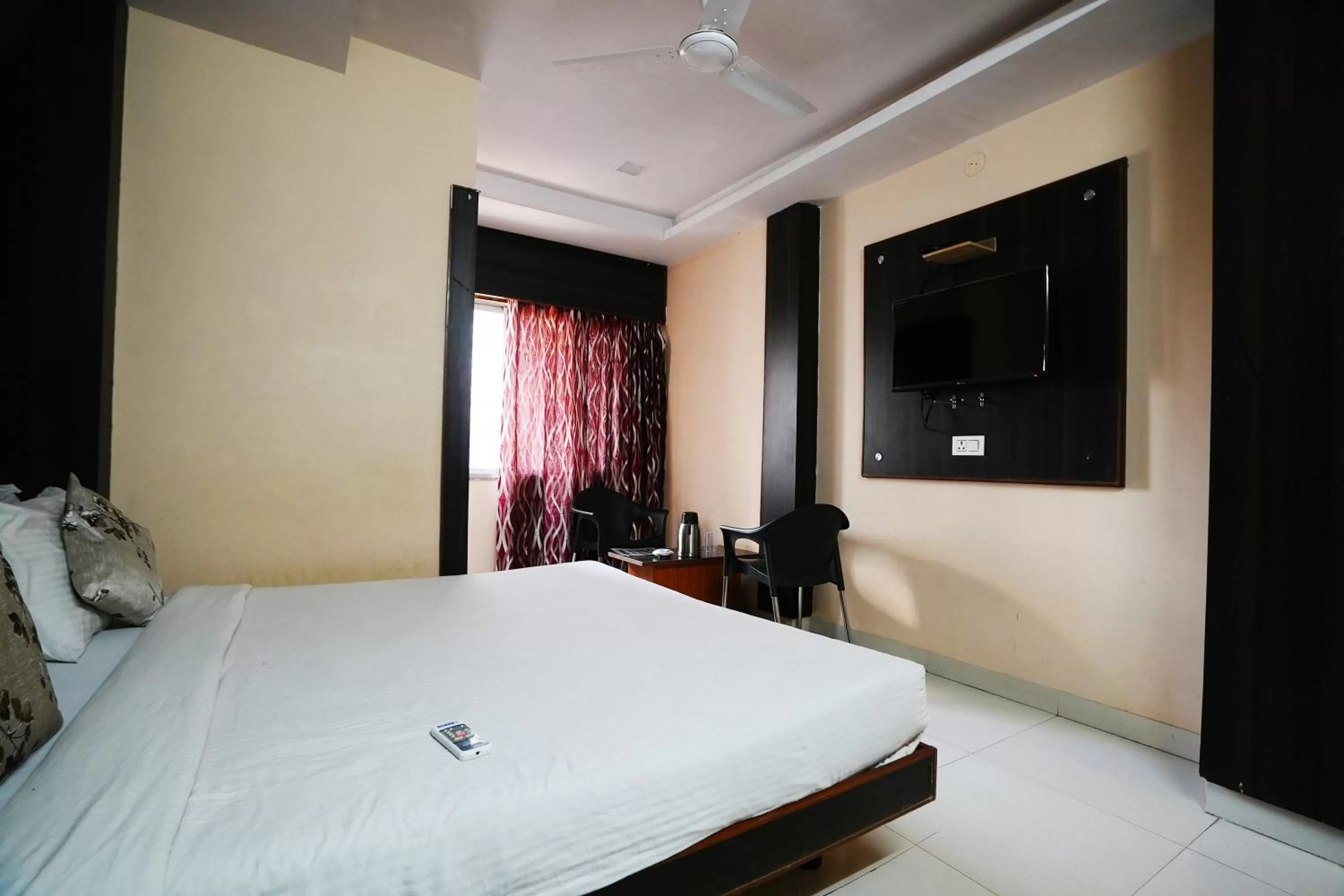 Bed in Hotel Madurai