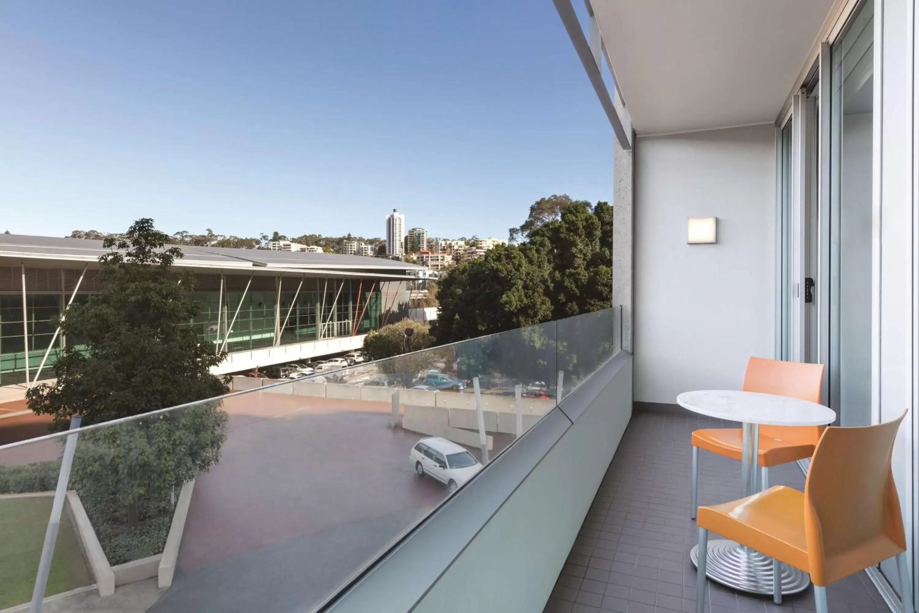 Bedroom, Balcony/Terrace in Adina Apartment Hotel Perth