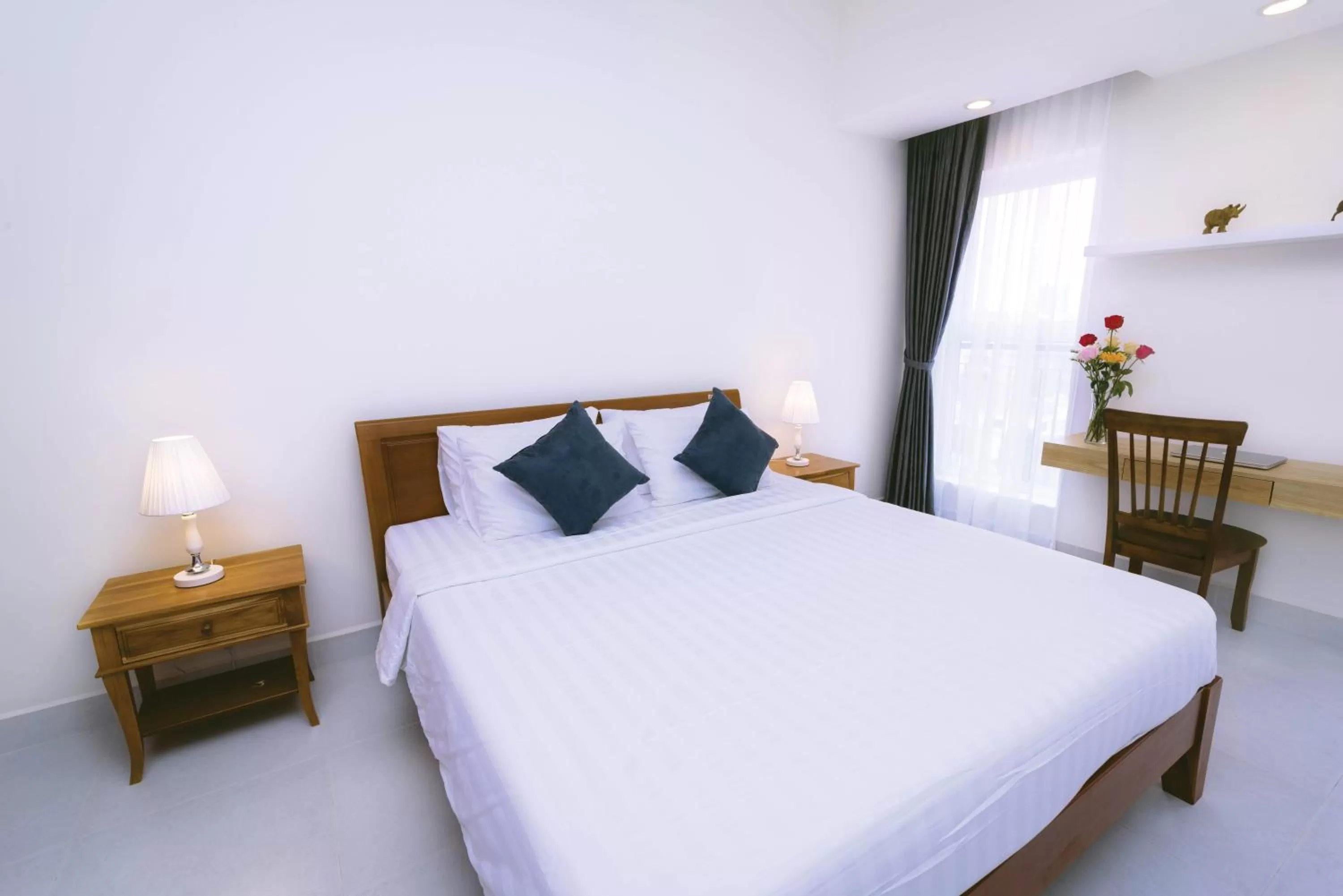 Bedroom, Bed in Sun Apartment