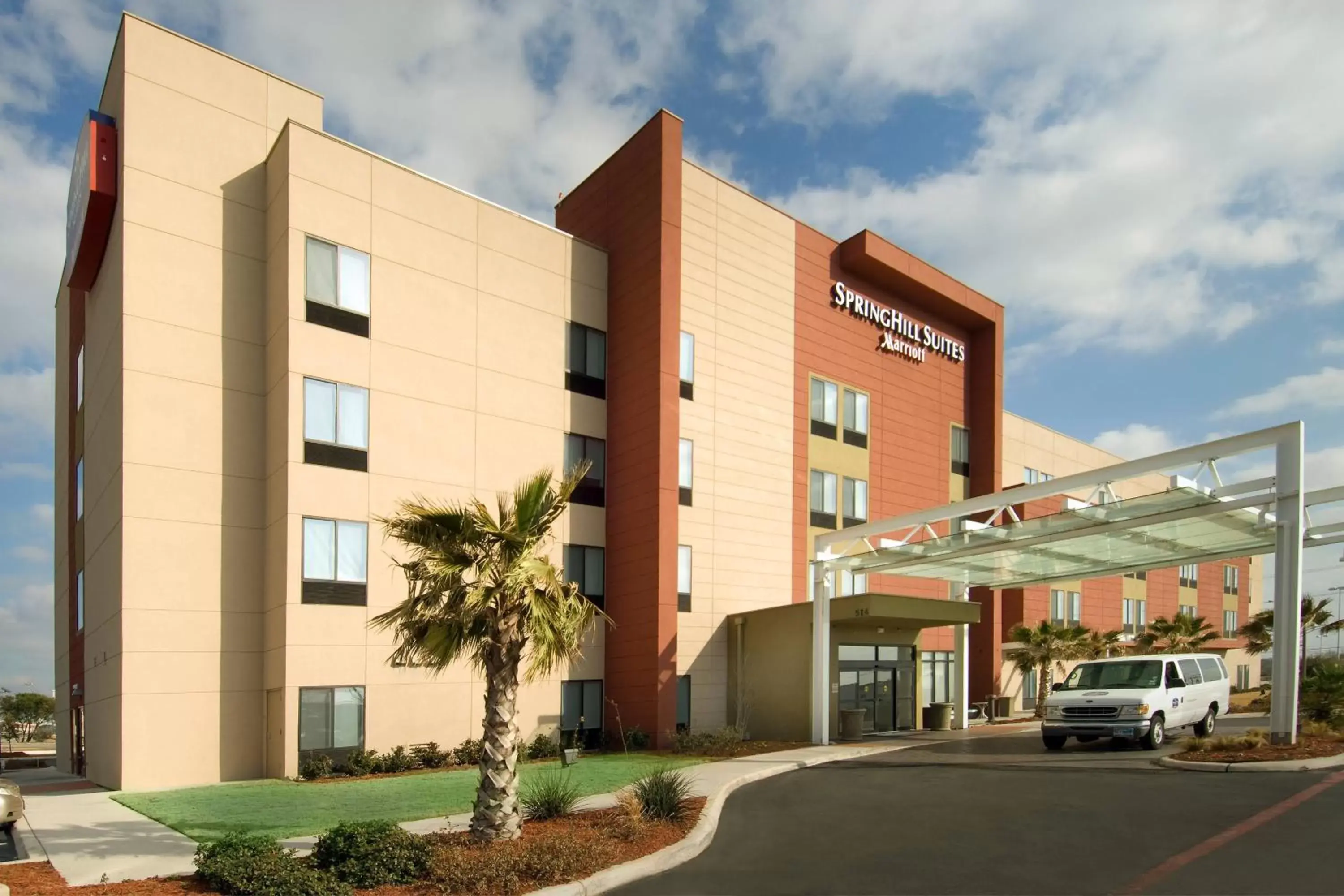 Property Building in SpringHill Suites by Marriott San Antonio Airport