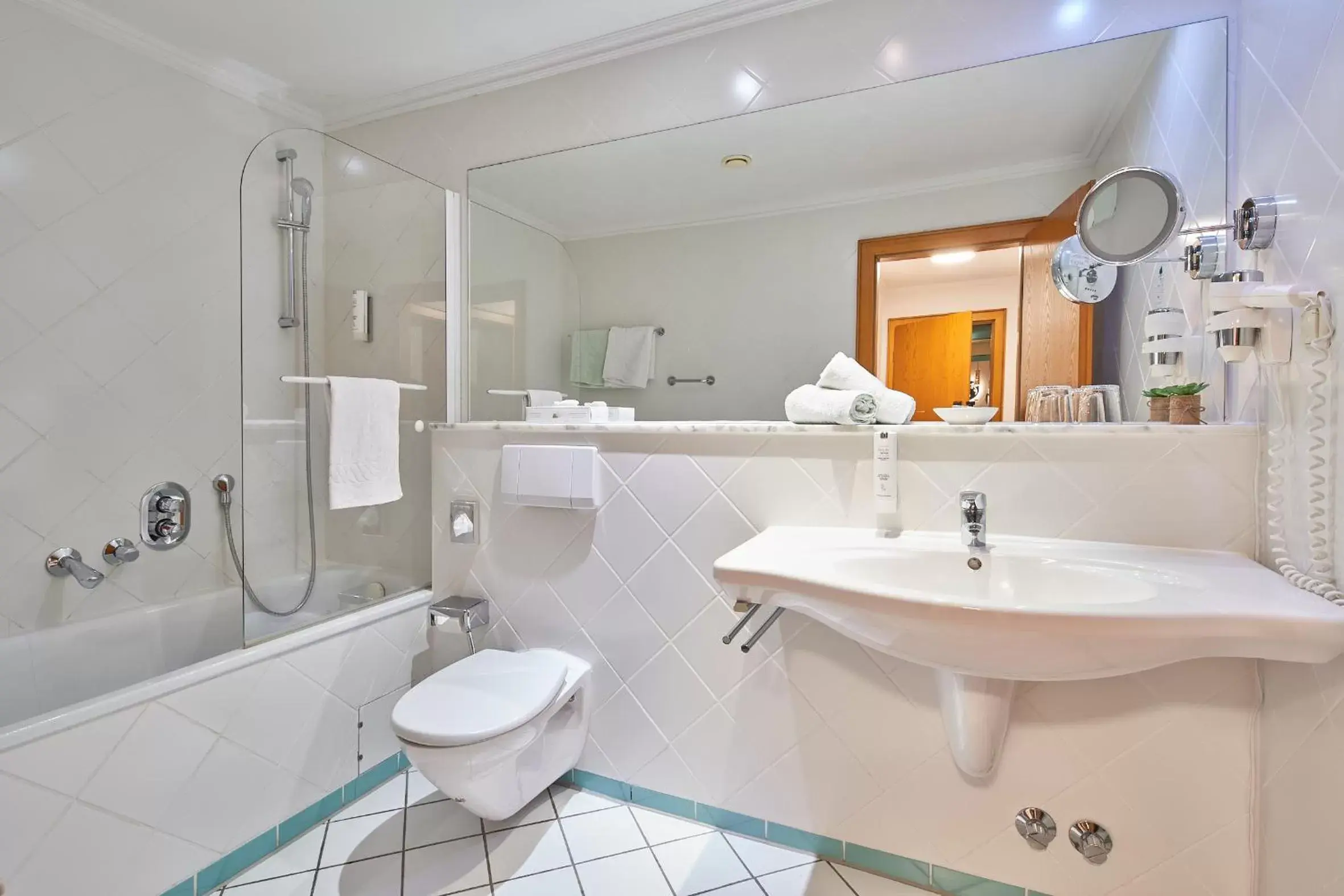 Double Room in Hotel St. Georg Garni Double Room in Hotel St. Georg Garni