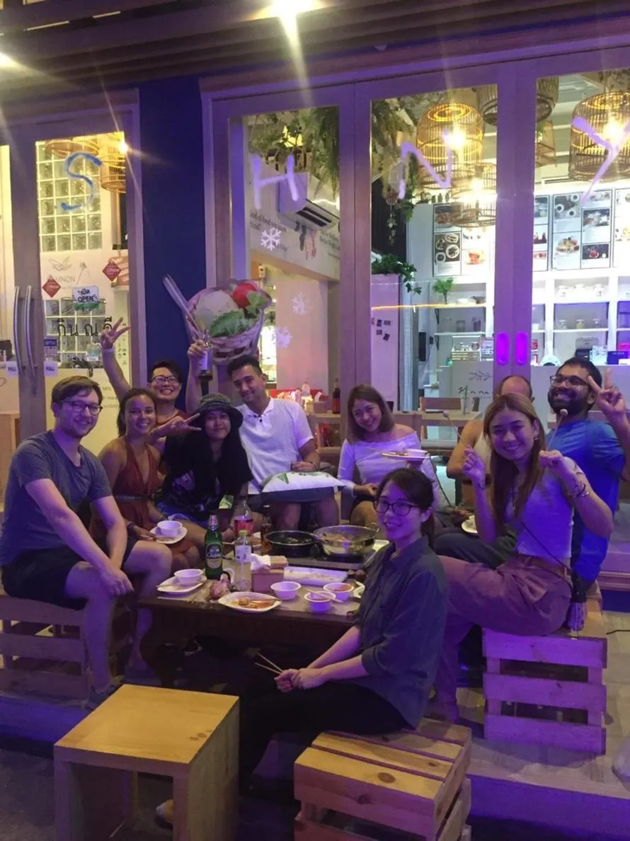 Kinnon Deluxe Hostel Coworking Cafe