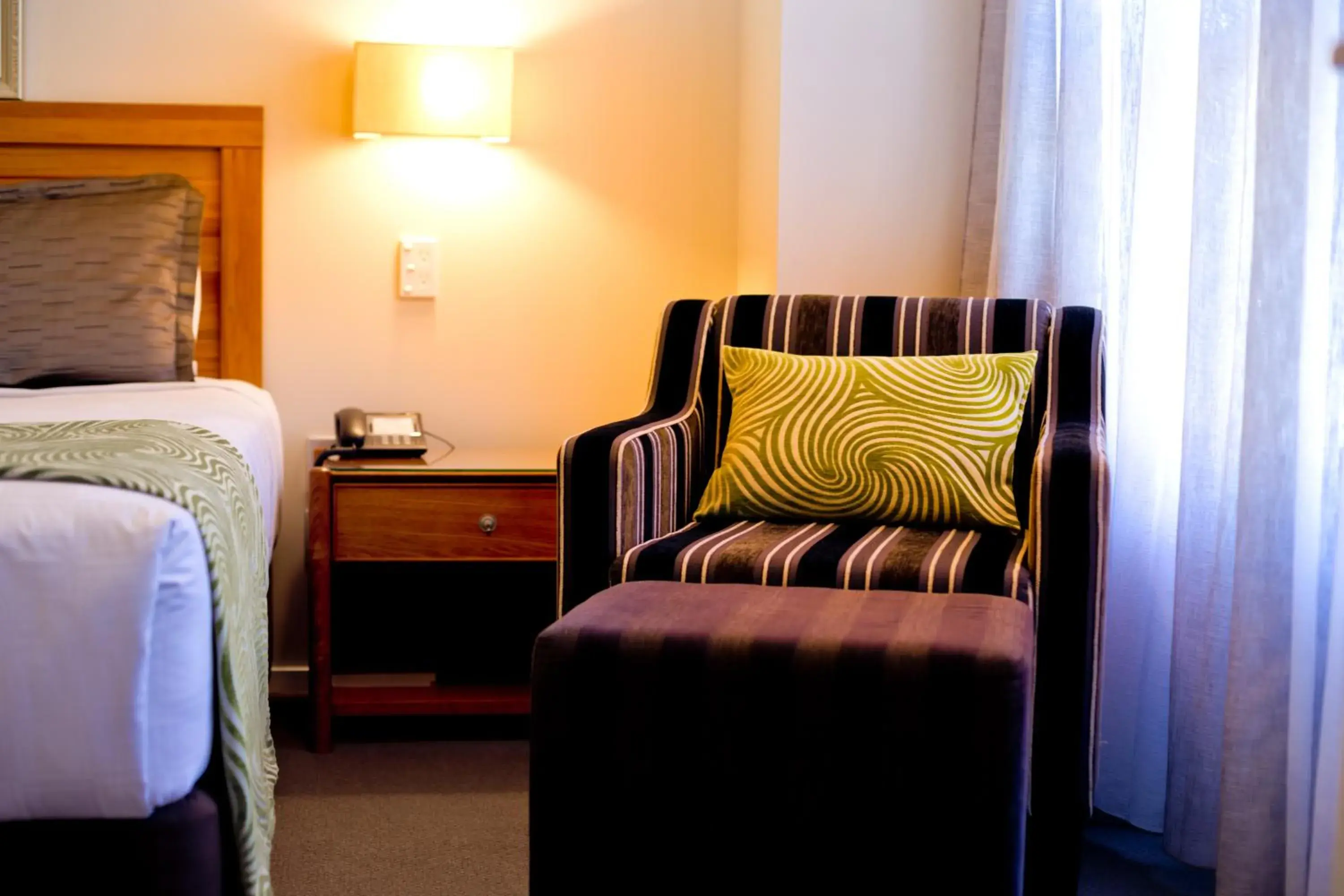 Bedroom, Bed in Alexander Inn Bedroom, Bed in Alexander Inn