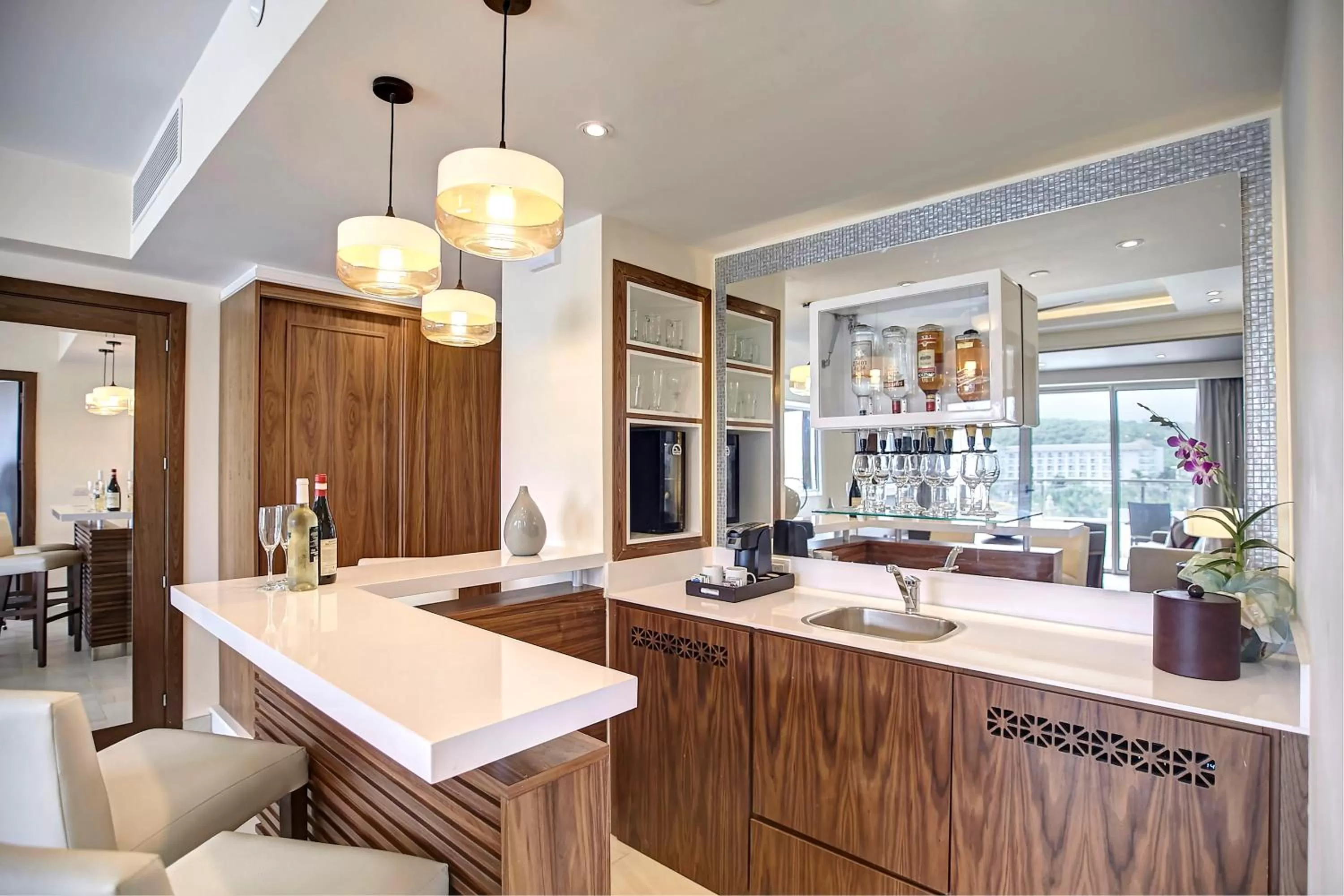 Food and drinks in Royalton Negril, An Autograph Collection All-Inclusive Resort