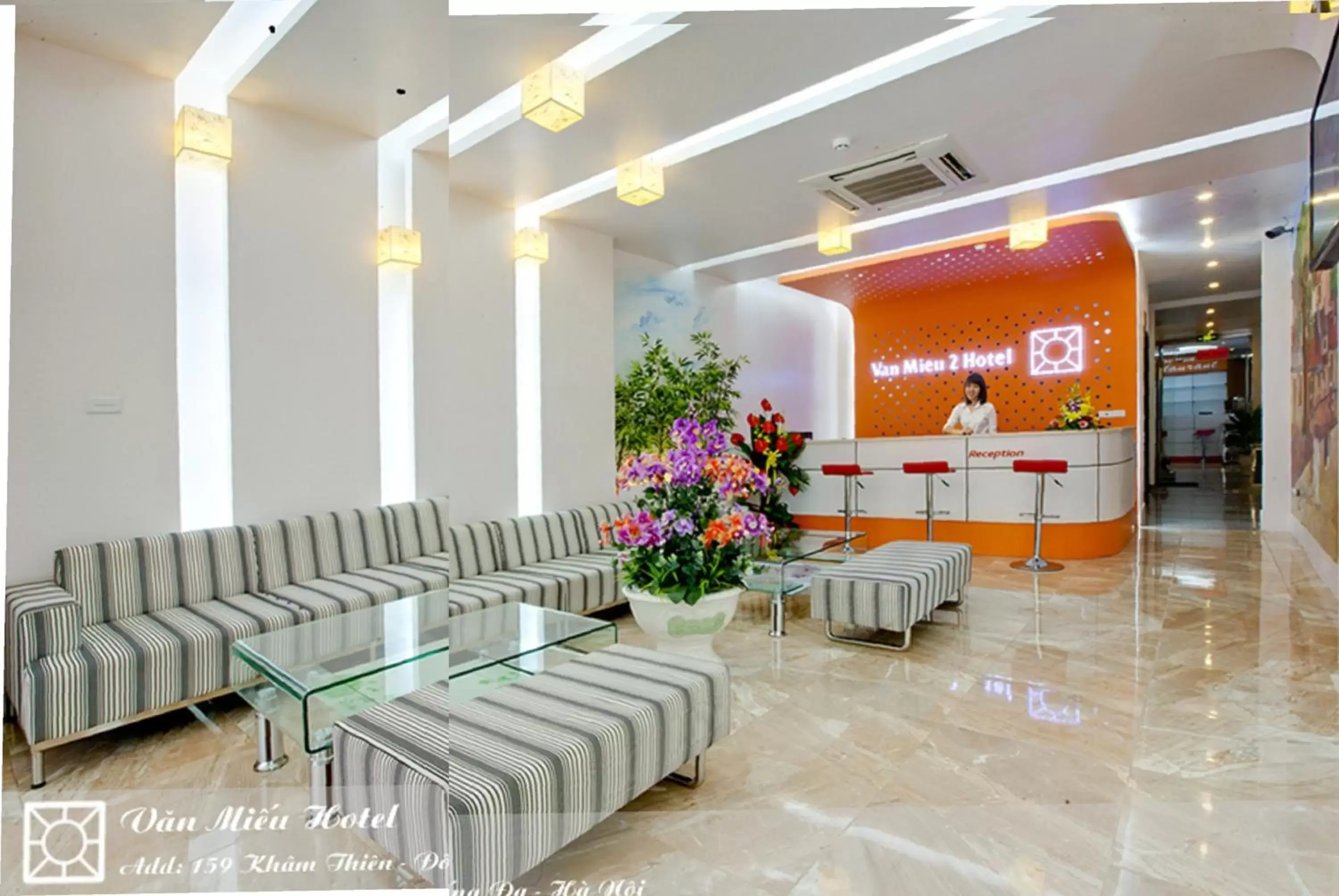 Lobby or reception in Van Mieu 2 Hotel