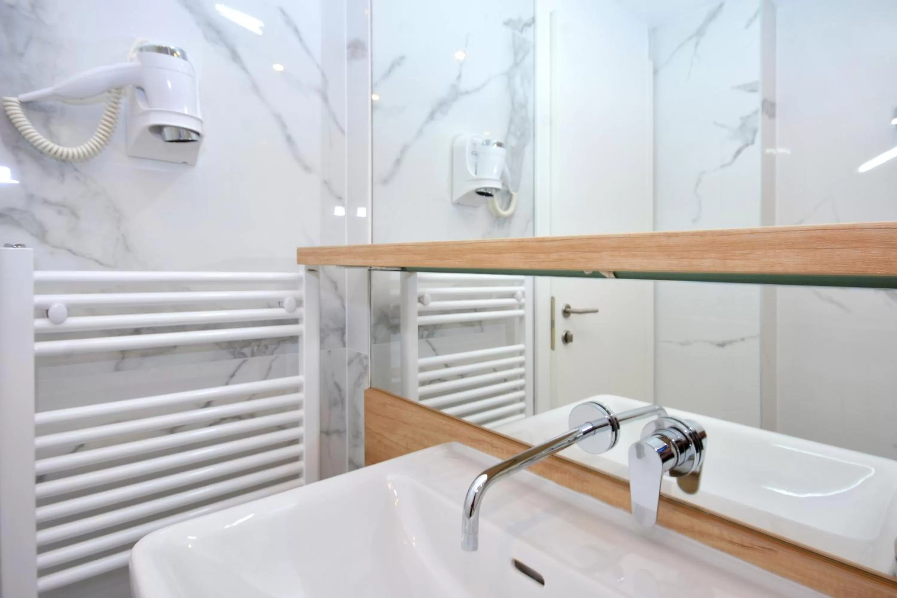 Bathroom in Hotel San Antonio