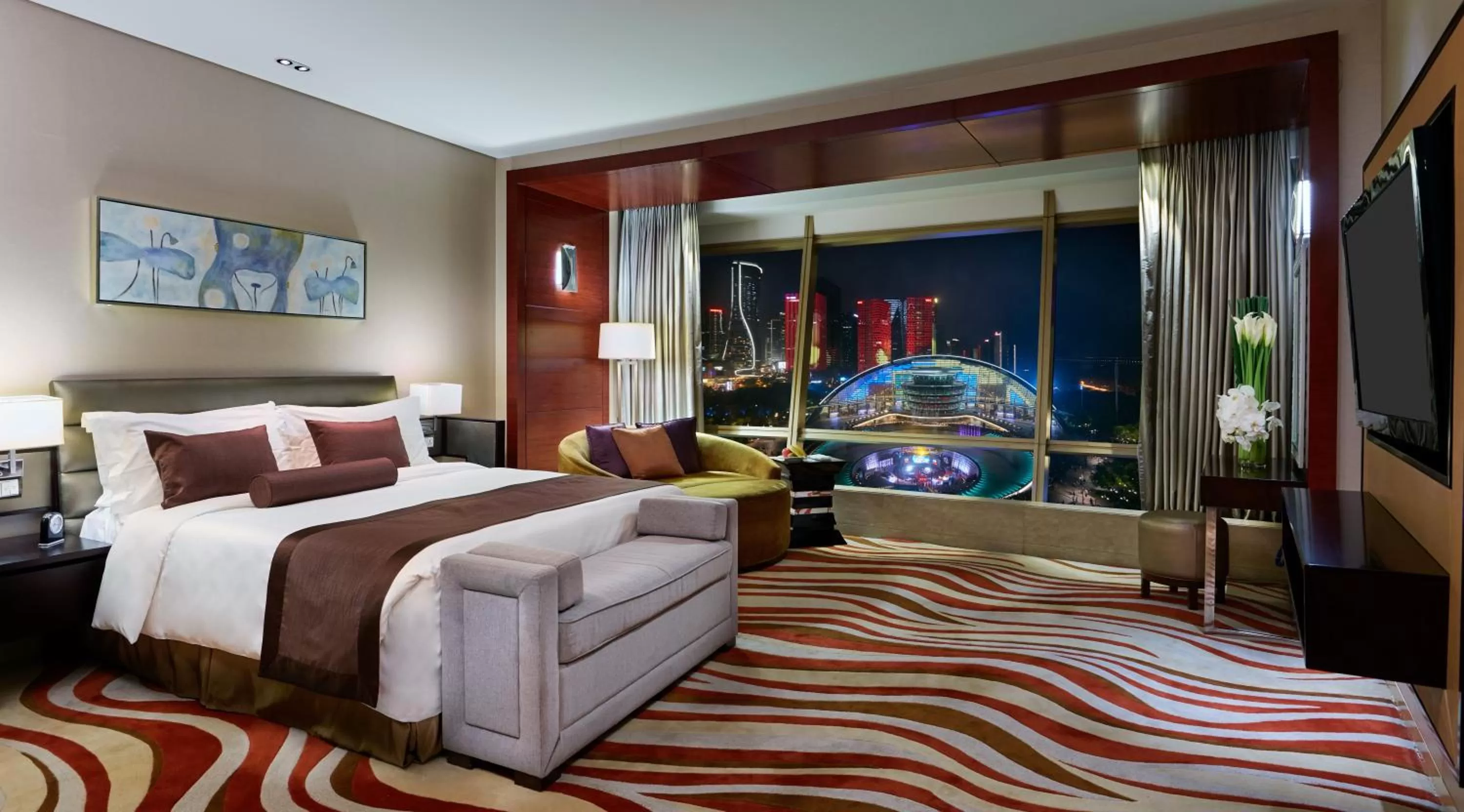 Photo of the whole room, Bed in InterContinental Hangzhou ICC by IHG