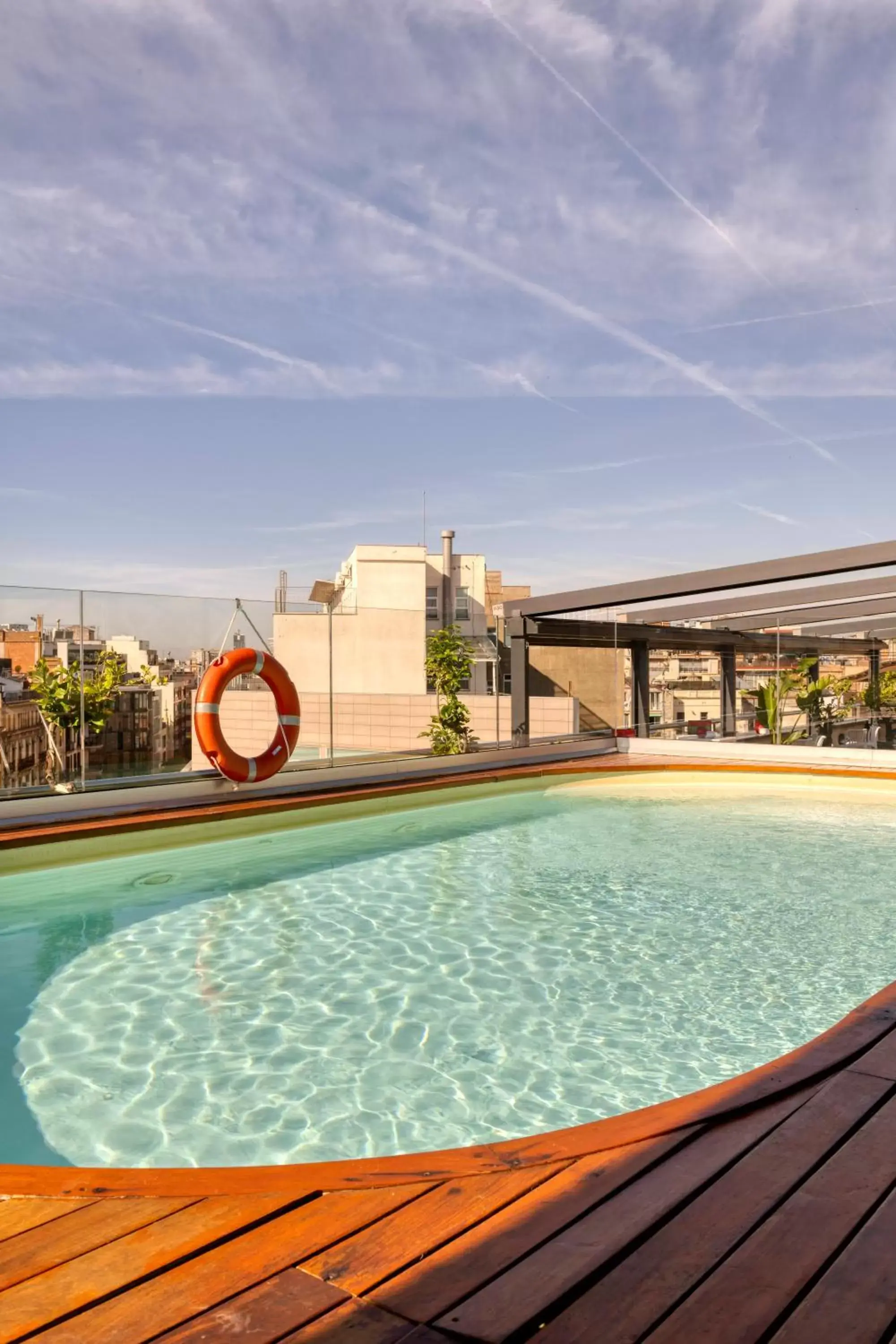 Balcony/Terrace, Swimming Pool in Hotel America Barcelona