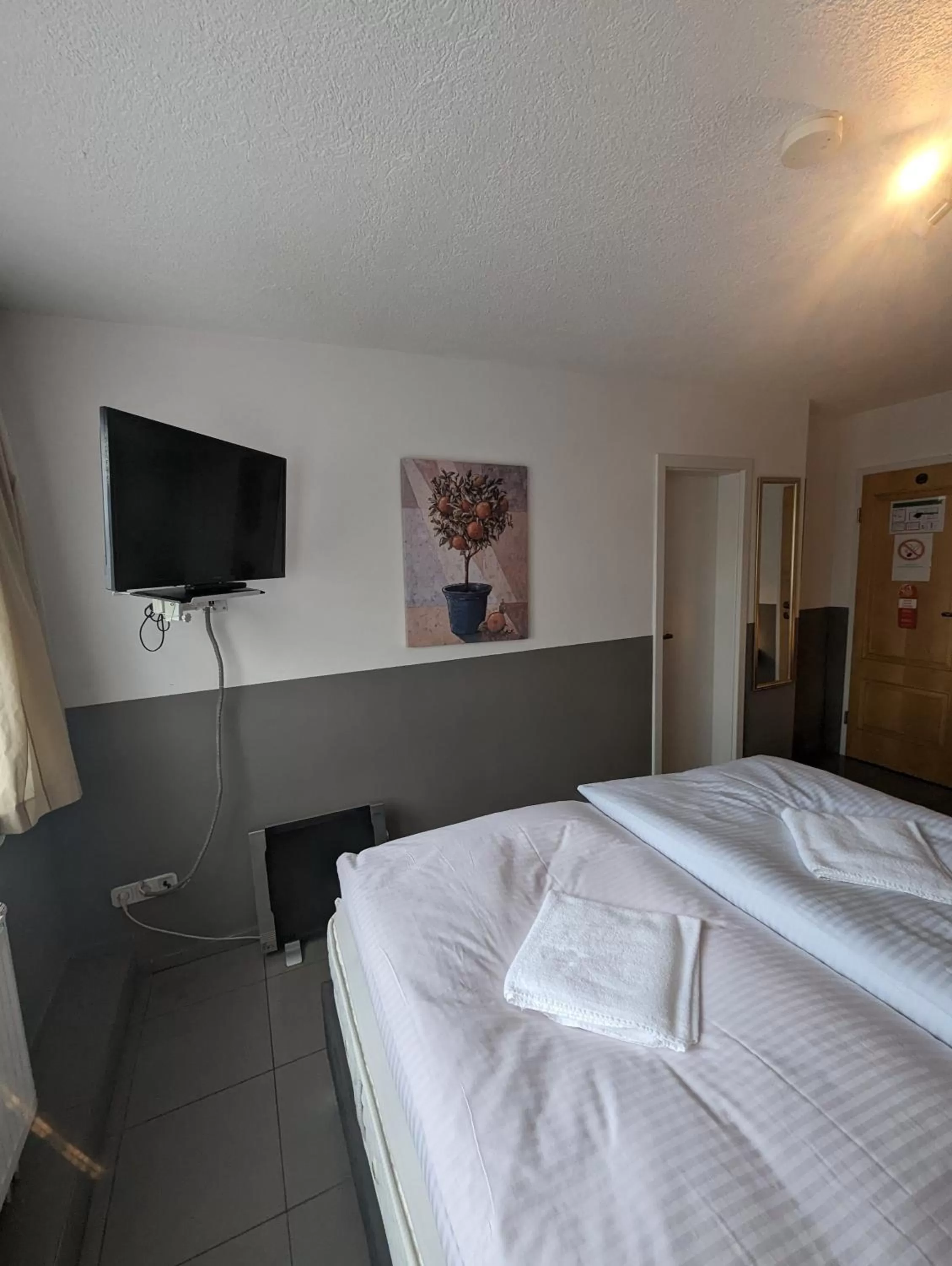 Bed in Hotel Eiserner Anton