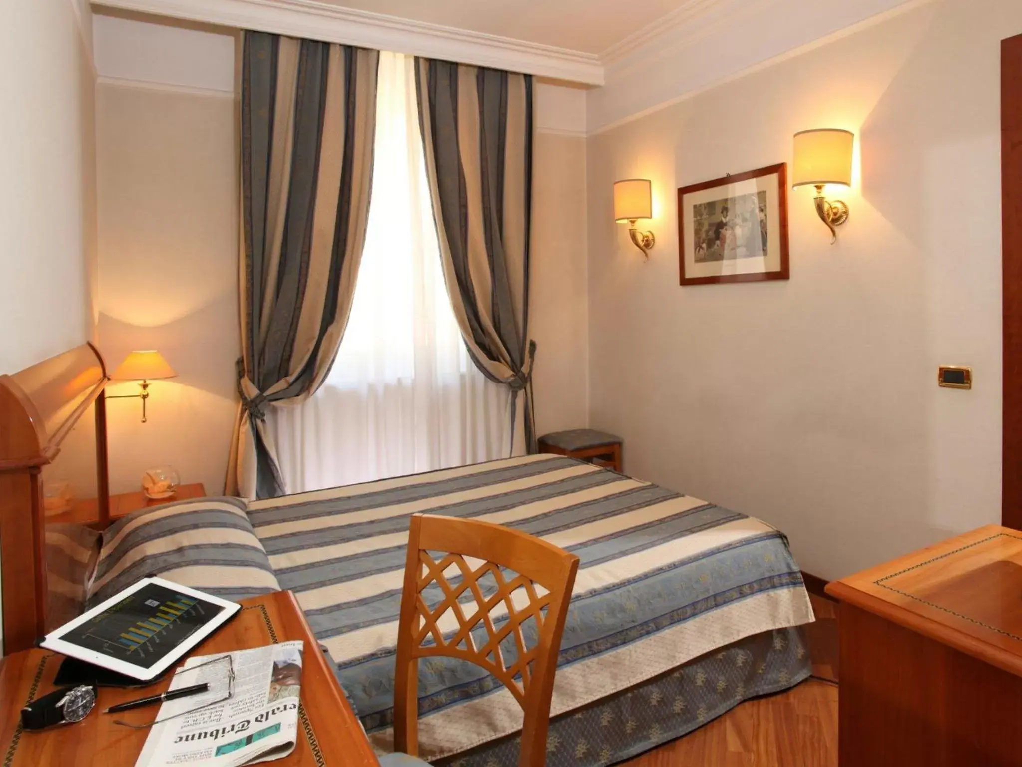 Photo of the whole room, Bed in Albergo Ottocento
