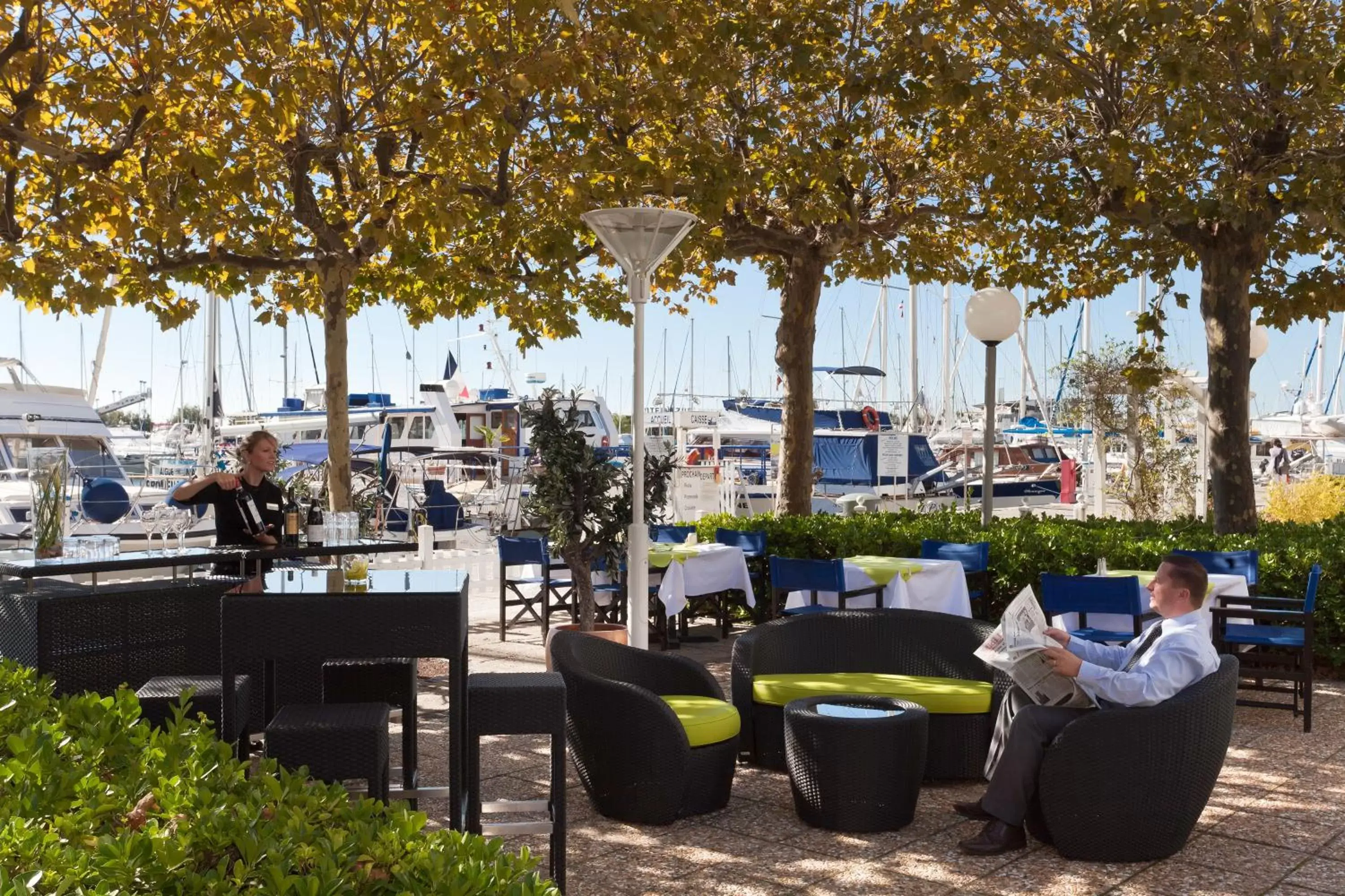 People, Restaurant/Places to Eat in Mercure Port La Grande Motte
