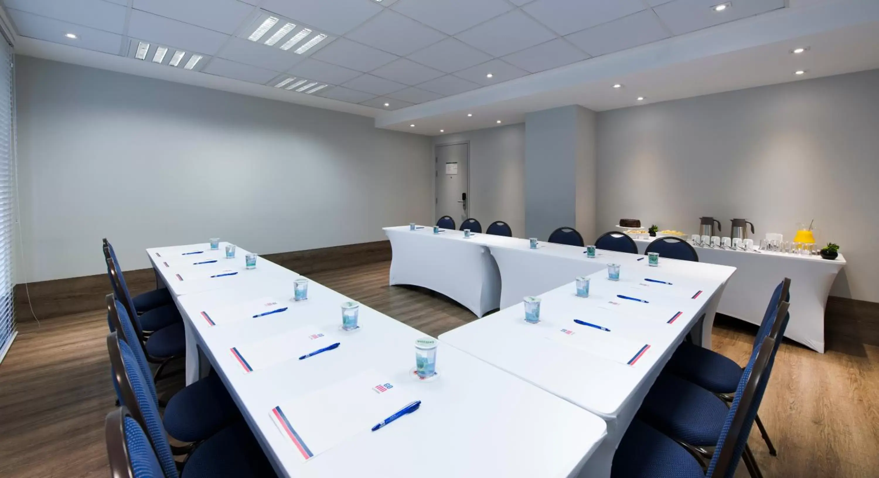 Meeting/conference room in Go Inn Hotel Curitiba