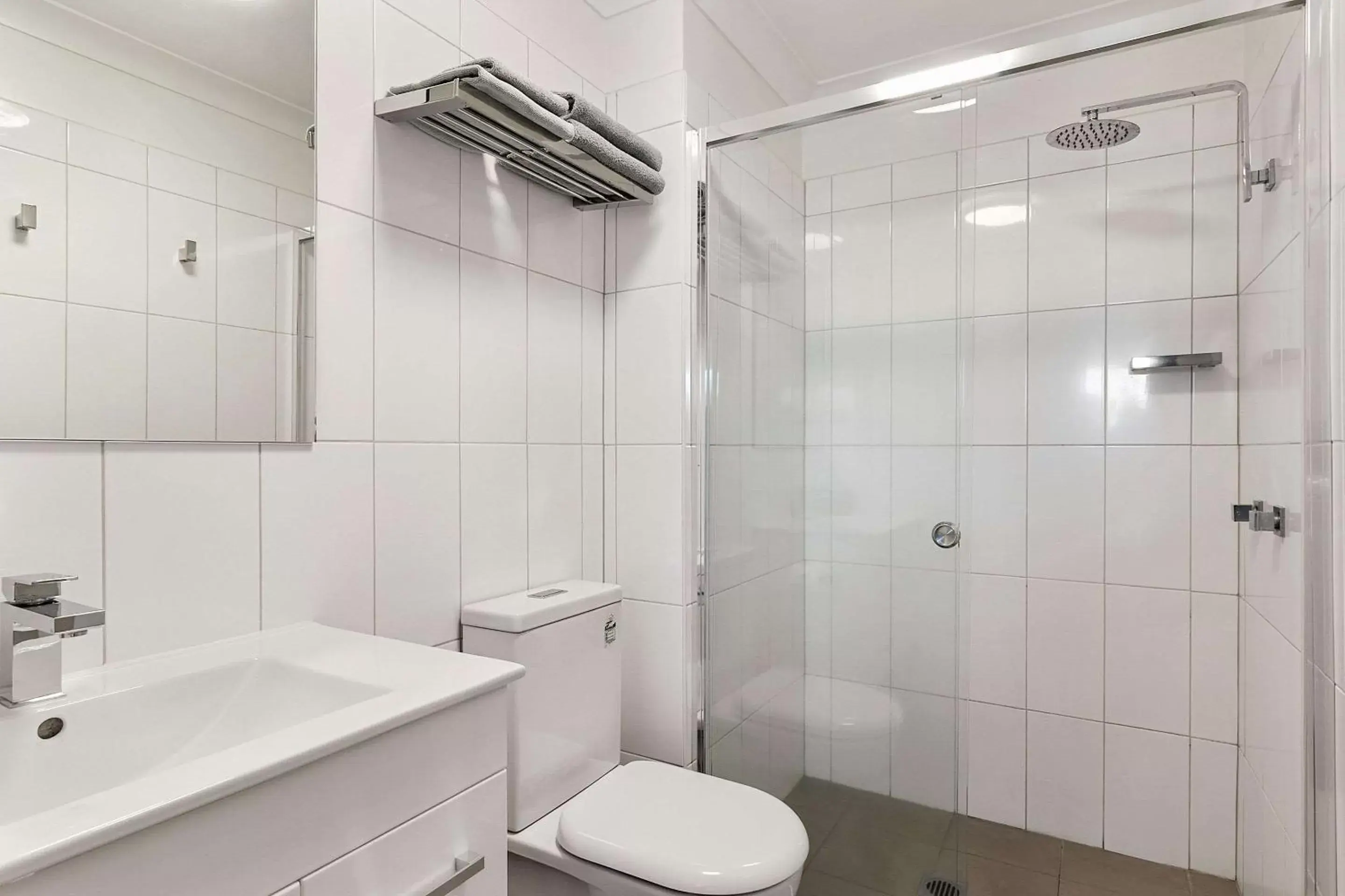 Bathroom in Quality Inn Carriage House