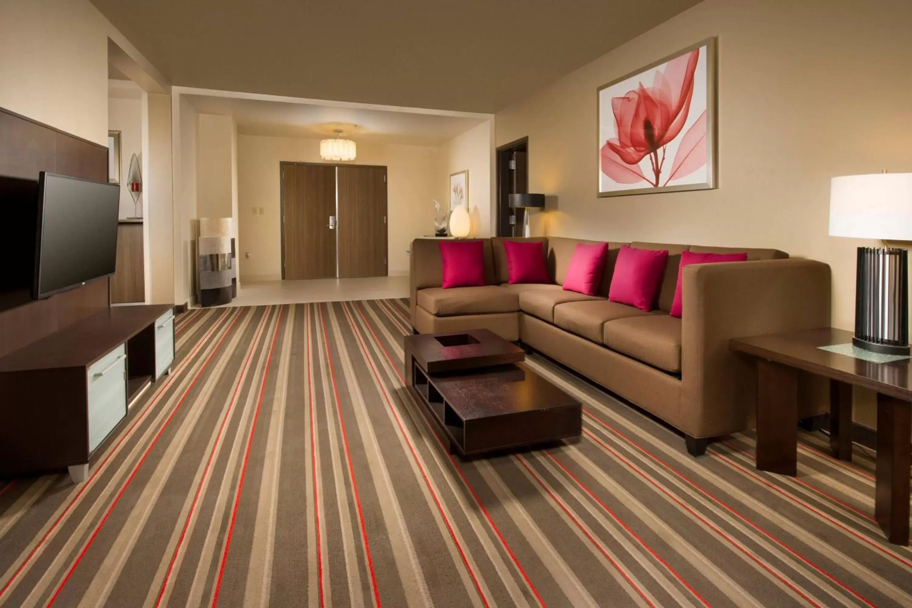 Living room, Seating Area in Courtyard by Marriott Dallas DFW Airport North/Grapevine