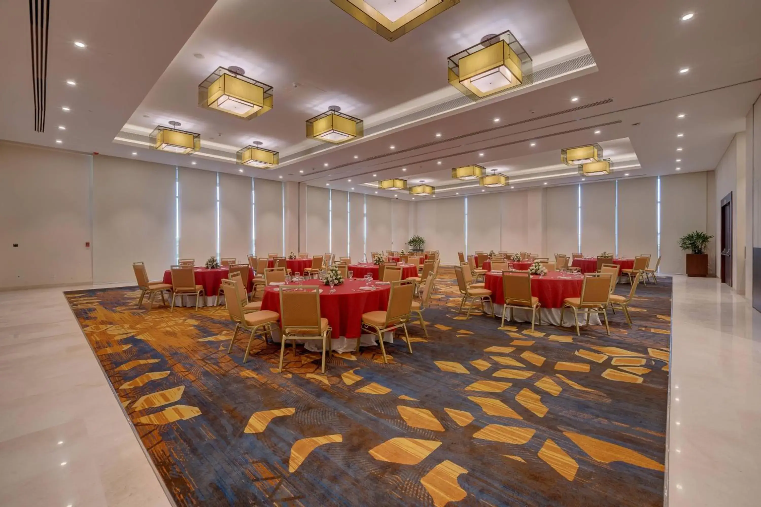 Meeting/conference room, Banquet Facilities in Courtyard by Marriott Surat