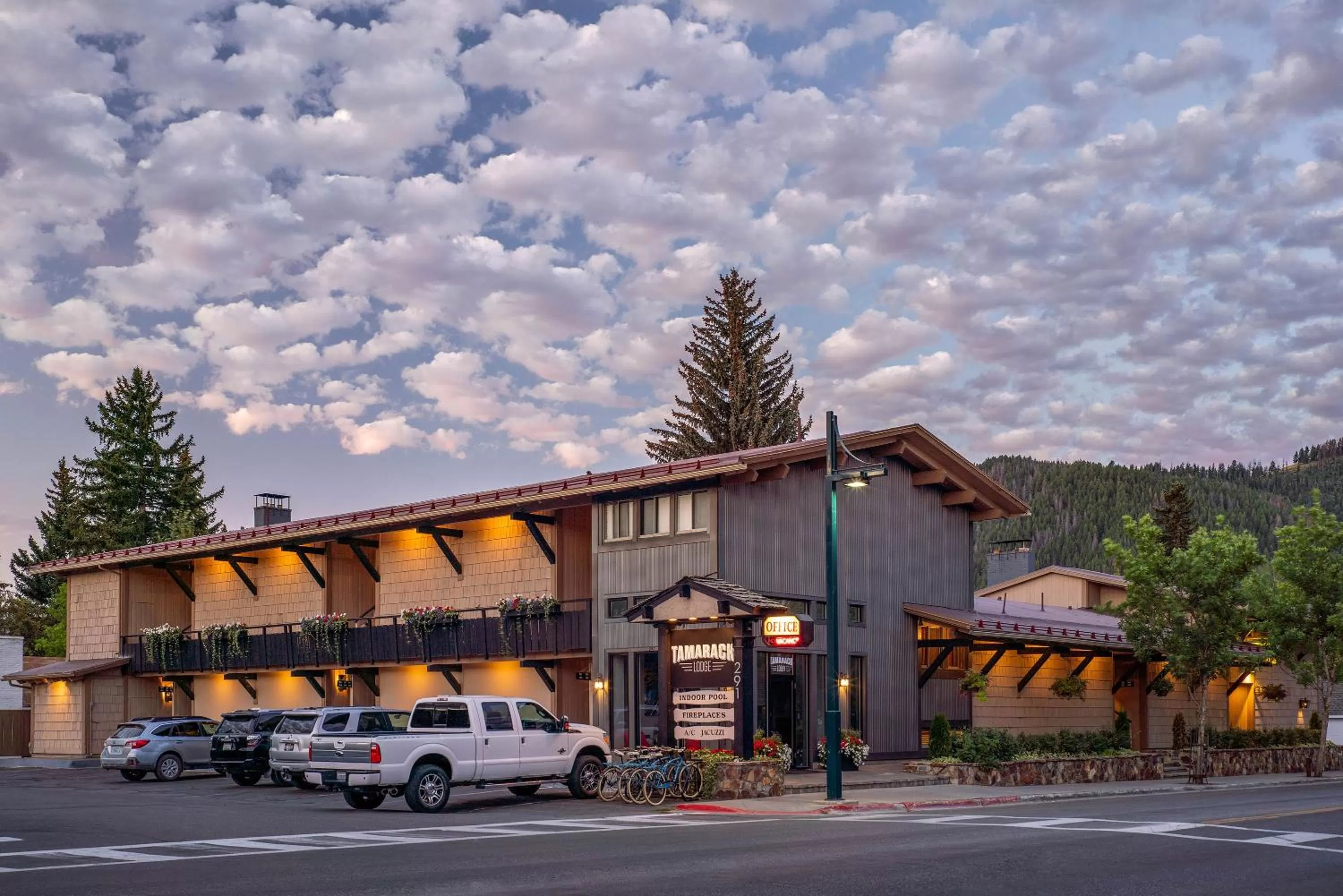 Facade/entrance in Tamarack Lodge Sun Valley