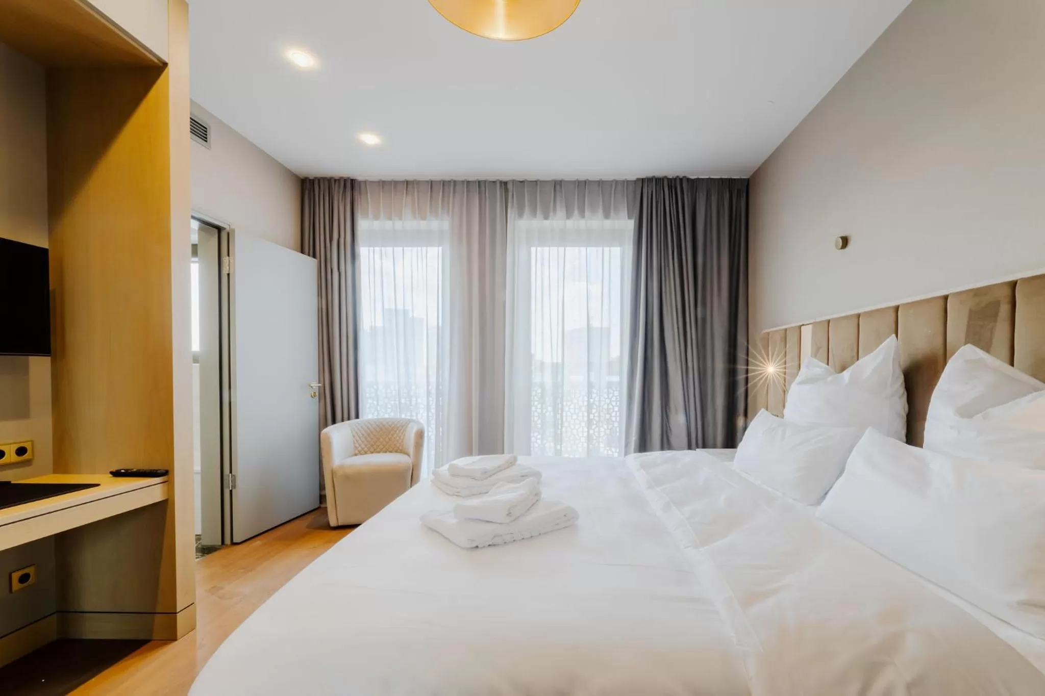 Bedroom, Bed in Fourty Three Luxury Serviced Apartments