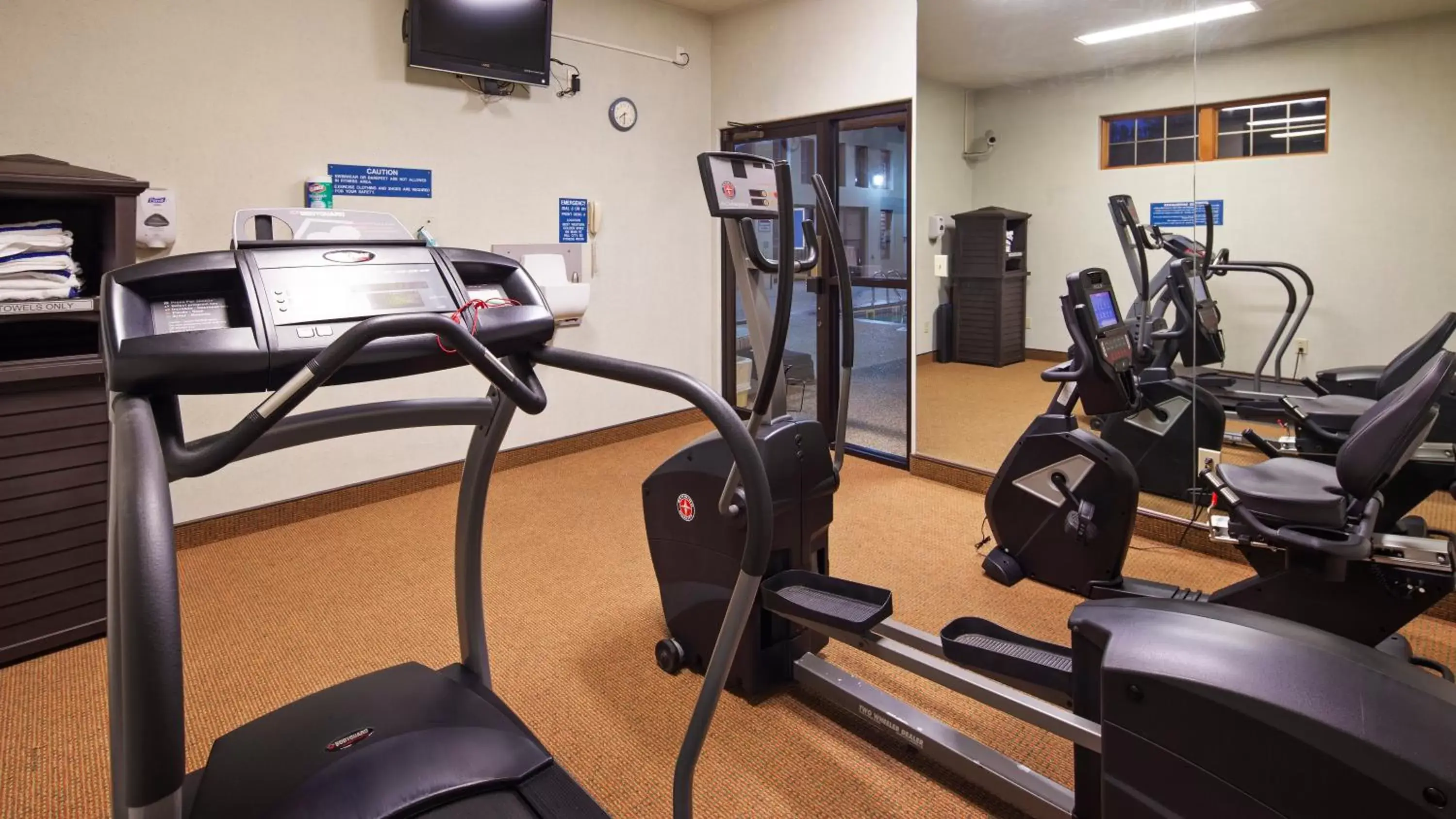 Fitness centre/facilities, Fitness Center/Facilities in Best Western Golden Spike Inn & Suites