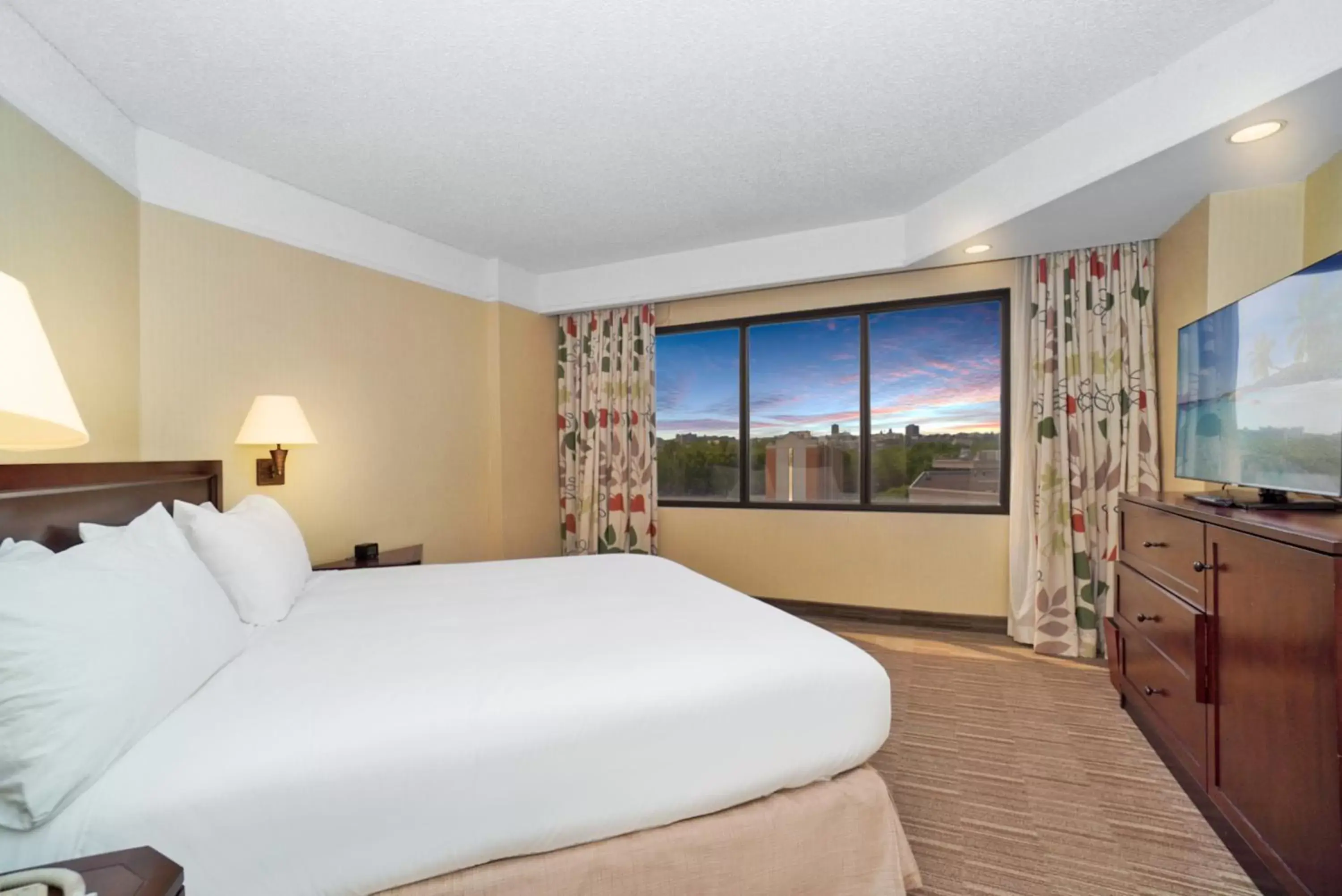 Bed in Harmony Suites Secaucus Meadowlands