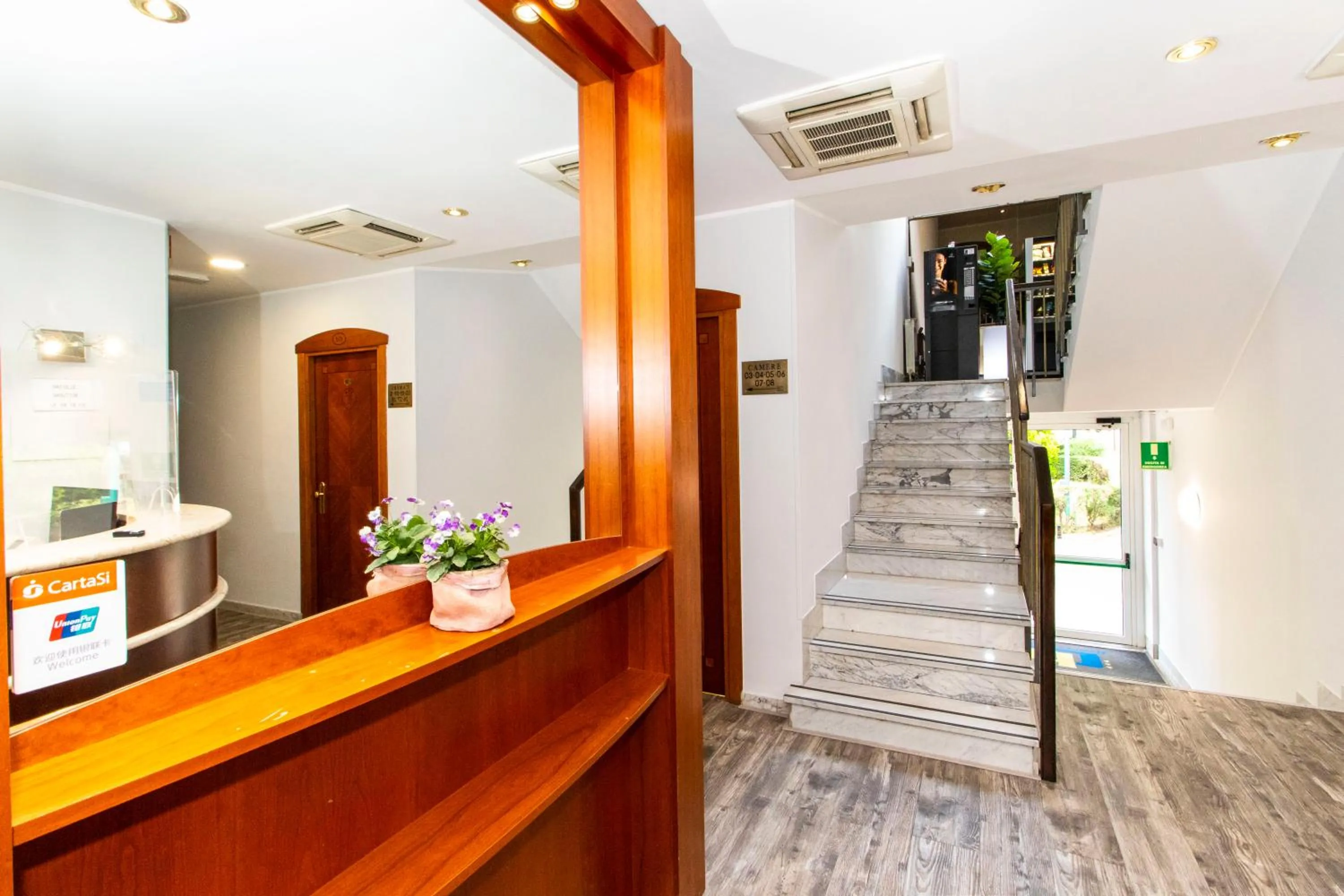 Lobby or reception in Hotel Cristallo Torino