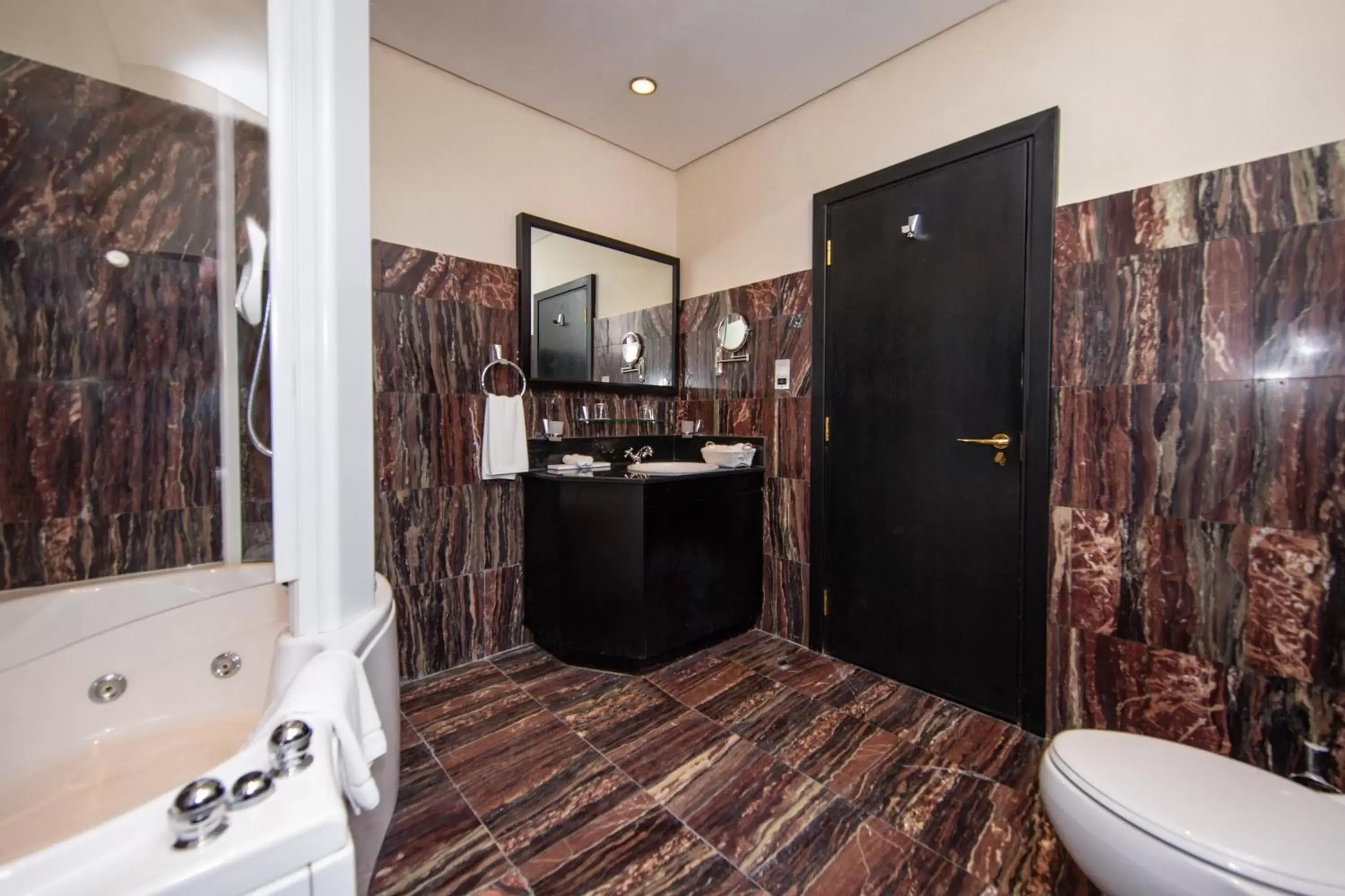 Bathroom in Radisson Blu Hotel, Doha