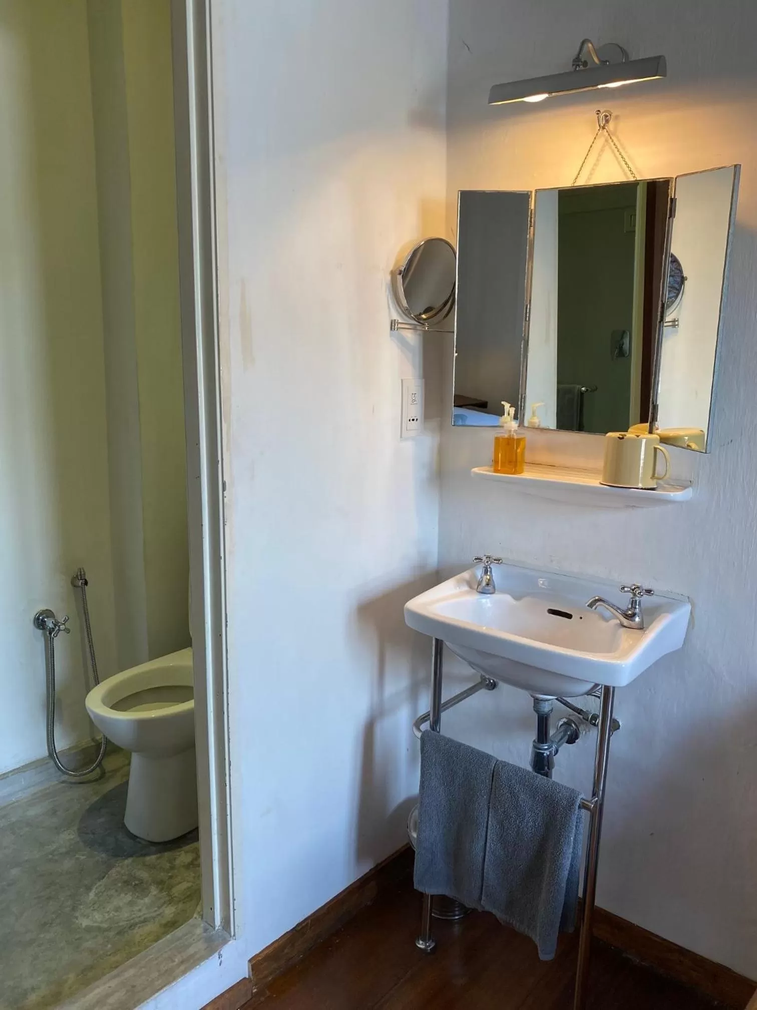 Ren I Tang Heritage Inn