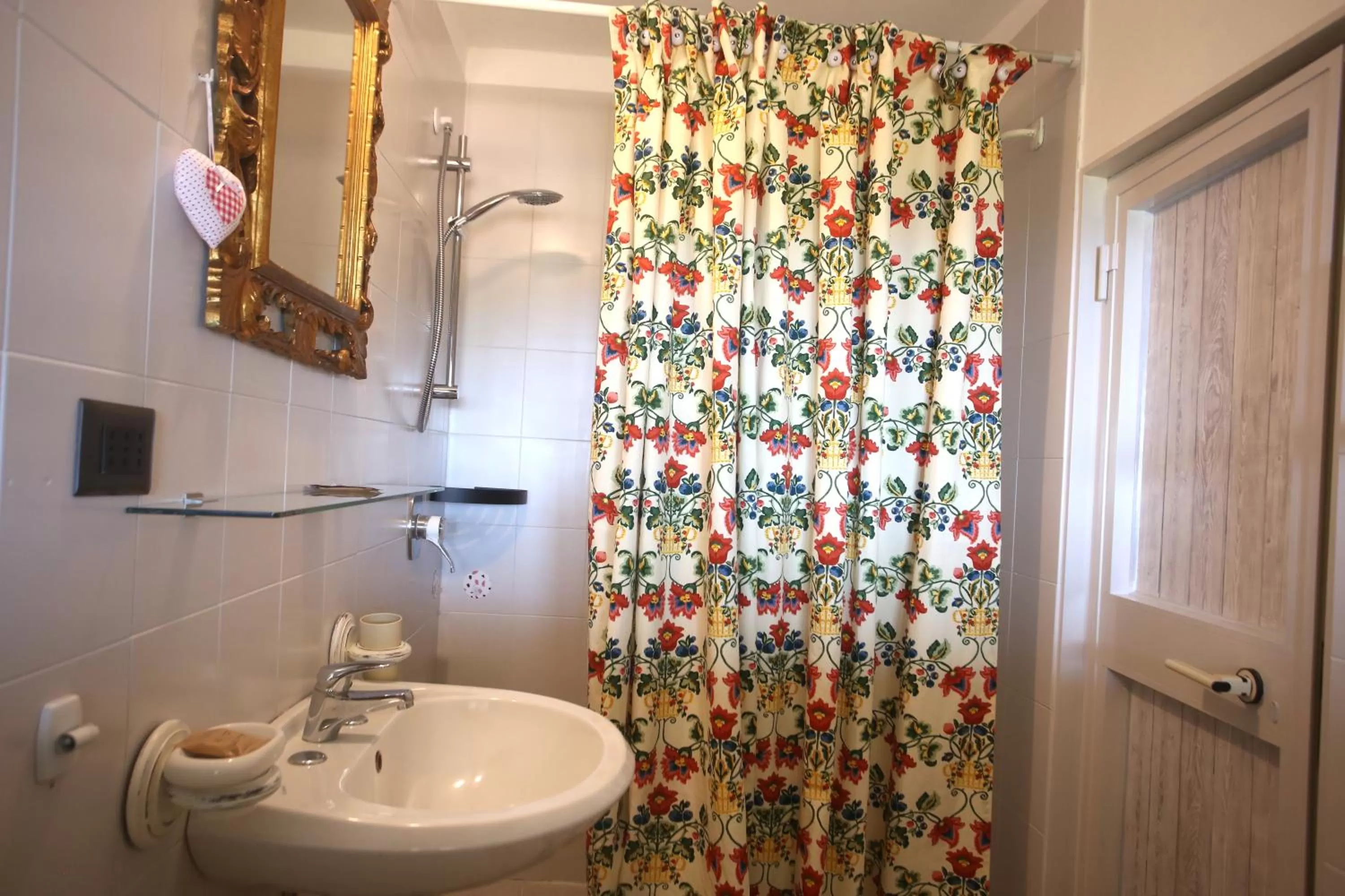 Bathroom in Ca' La Stella Sea-view Apartments