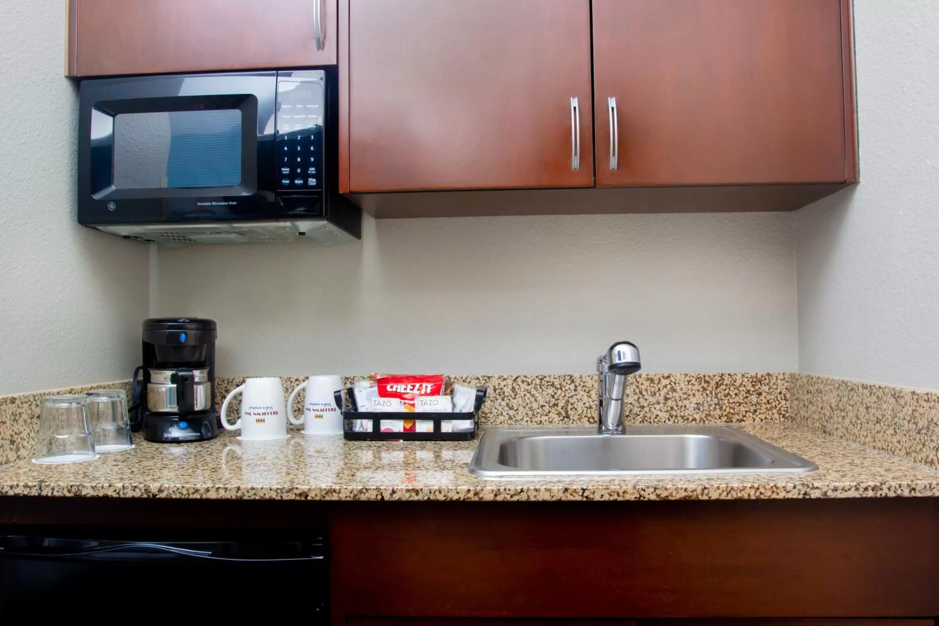 Kitchen or kitchenette in Belltown Inn