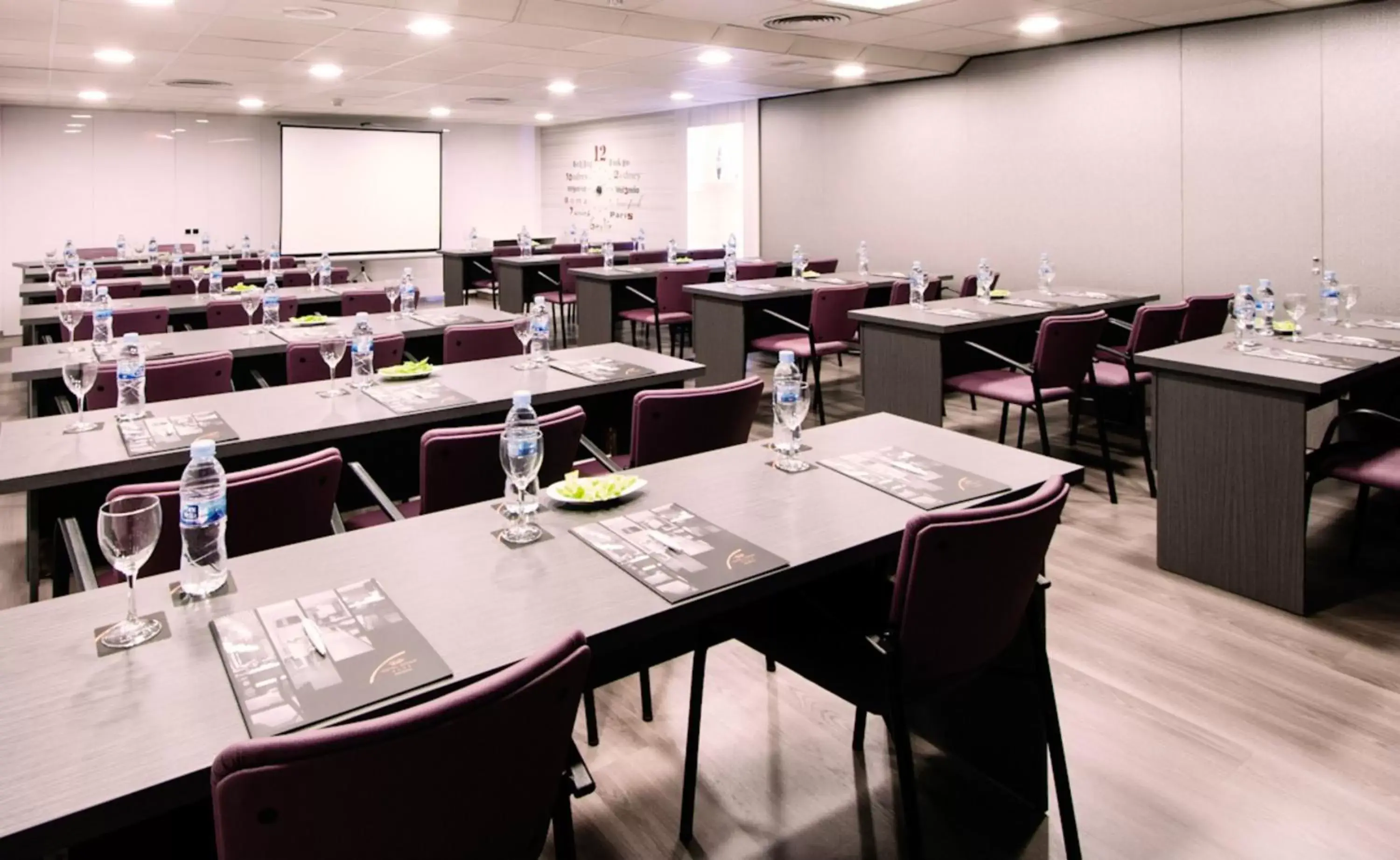 Business facilities in Hotel Dimar