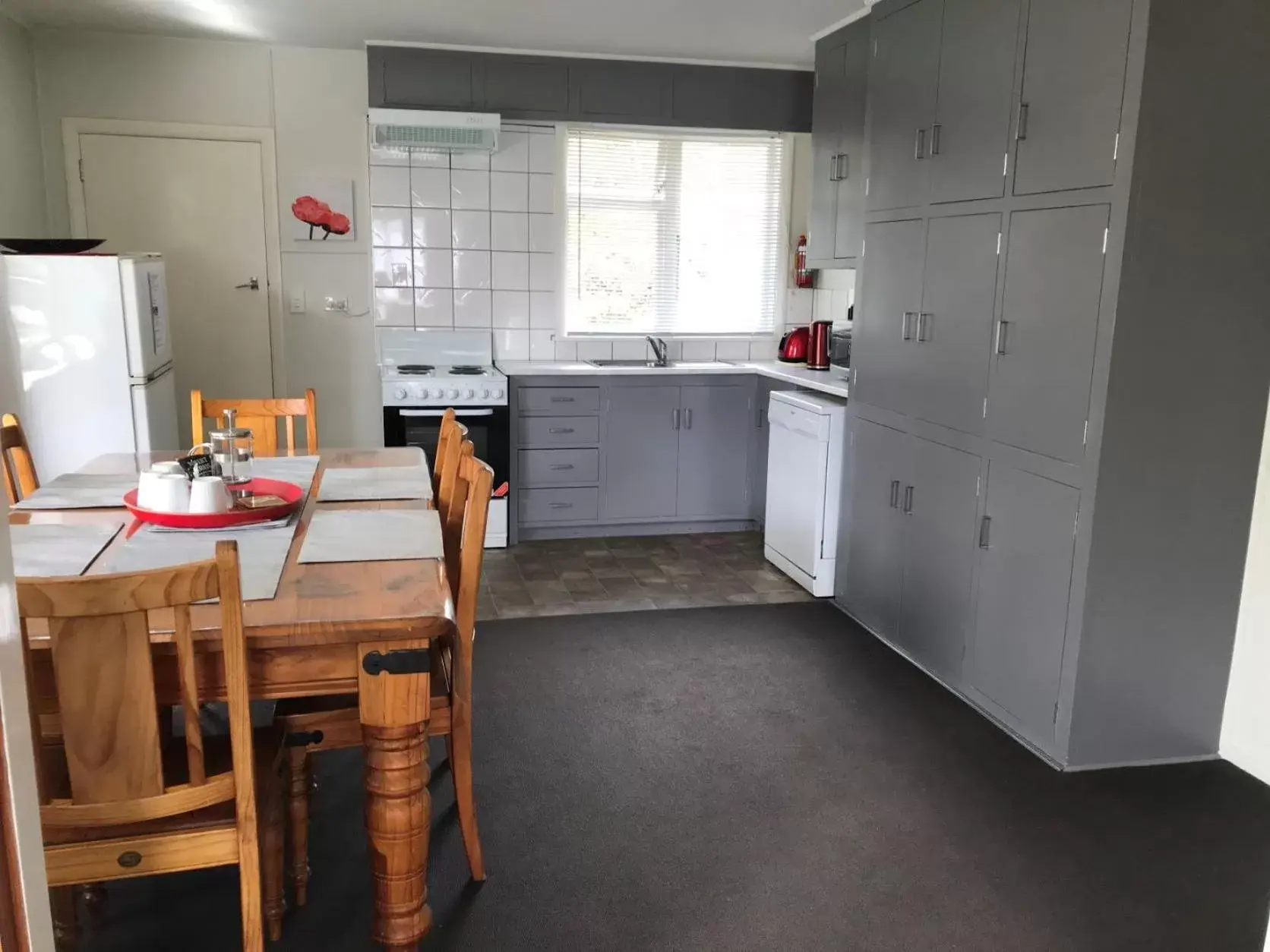 Kitchen or kitchenette, Kitchen/Kitchenette in Kaiapoi on Williams Motel