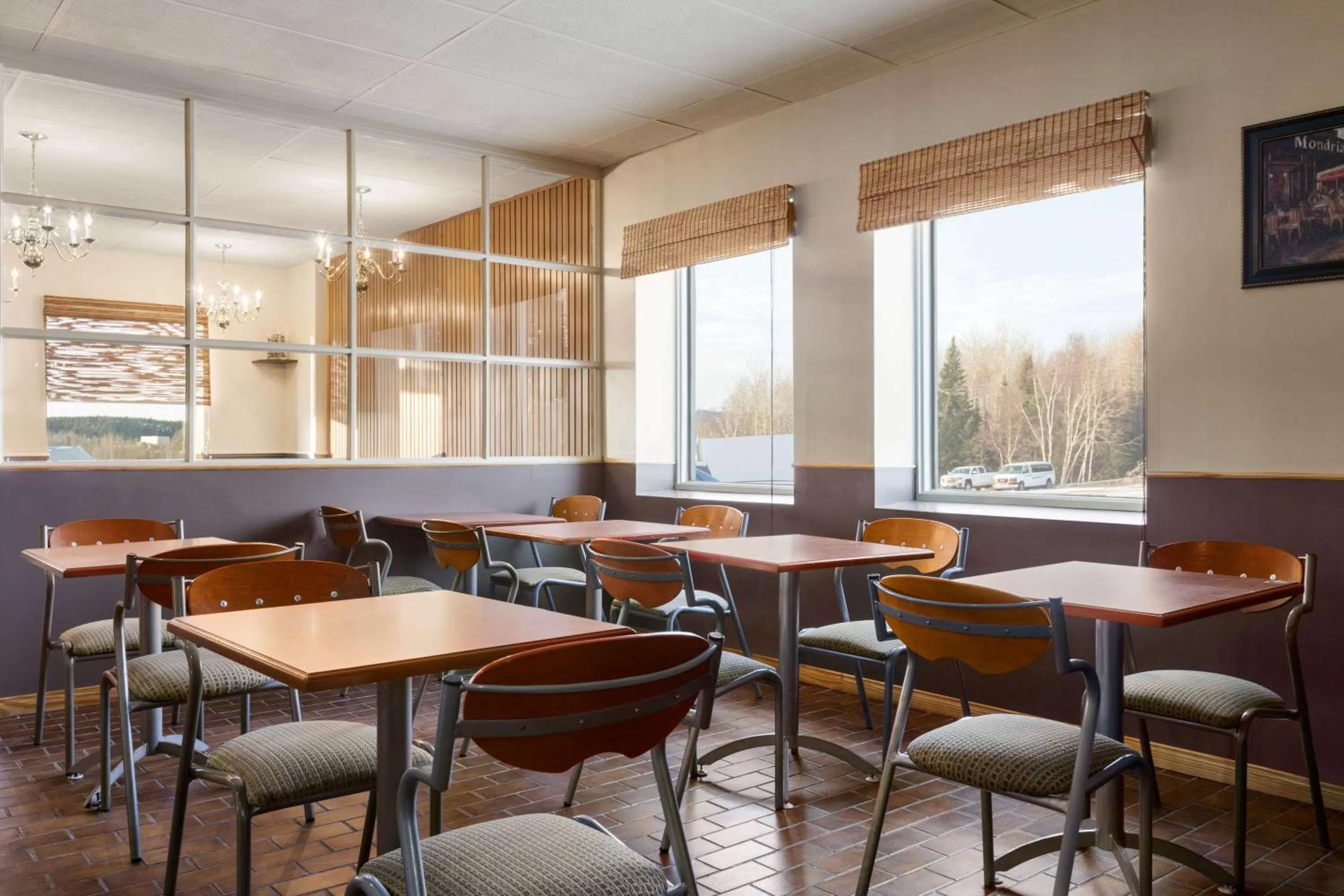 Restaurant/places to eat in Travelodge by Wyndham Baie Comeau