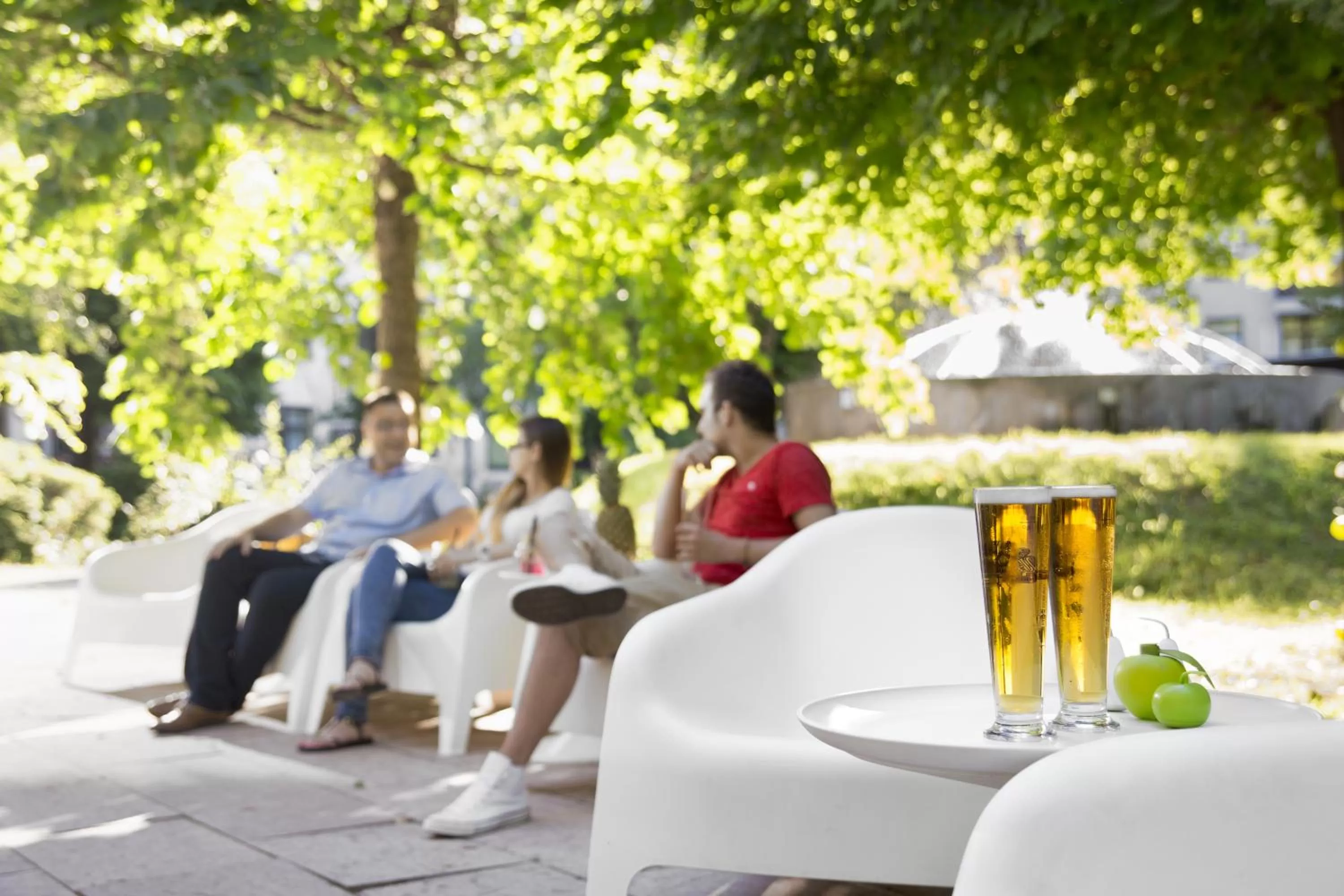 Restaurant/places to eat in Rubin Wellness & Conference Hotel