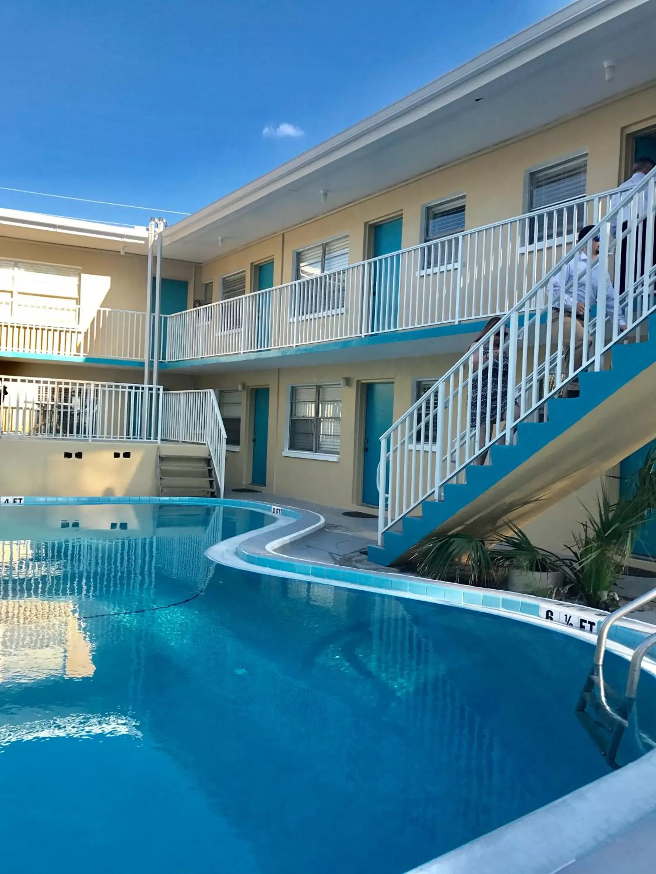 Sea view, Property Building in Molloy Gulf Motel & Cottages