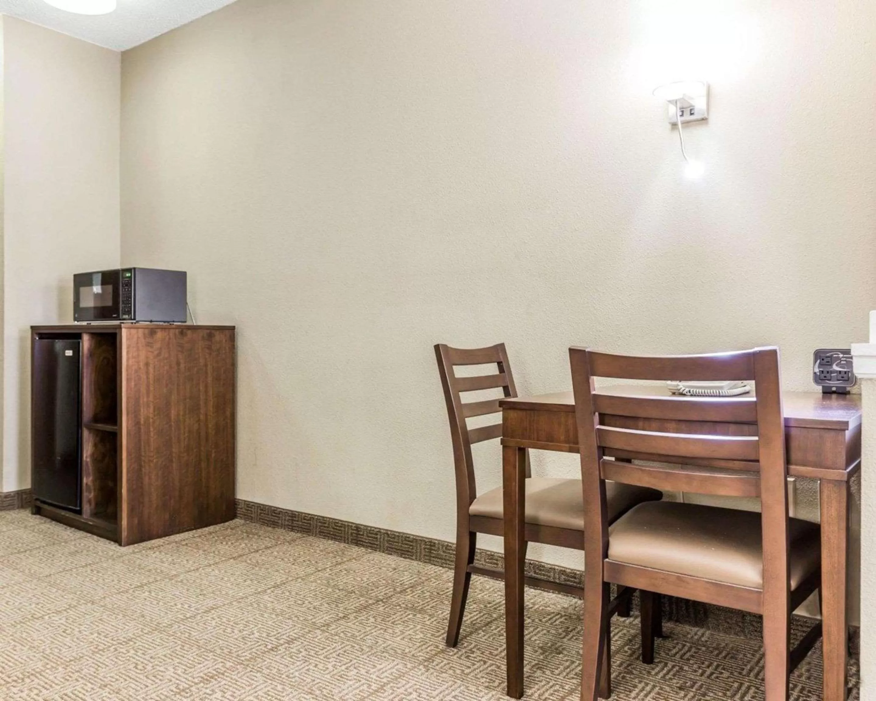 Bathroom in Comfort Suites at Isle of Palms Connector