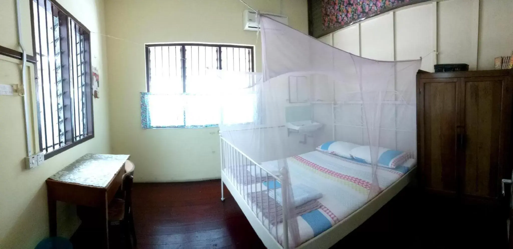 Double Room with Shared Bathroom in Voyage Guesthouse Double Room with Shared Bathroom in Voyage Guesthouse