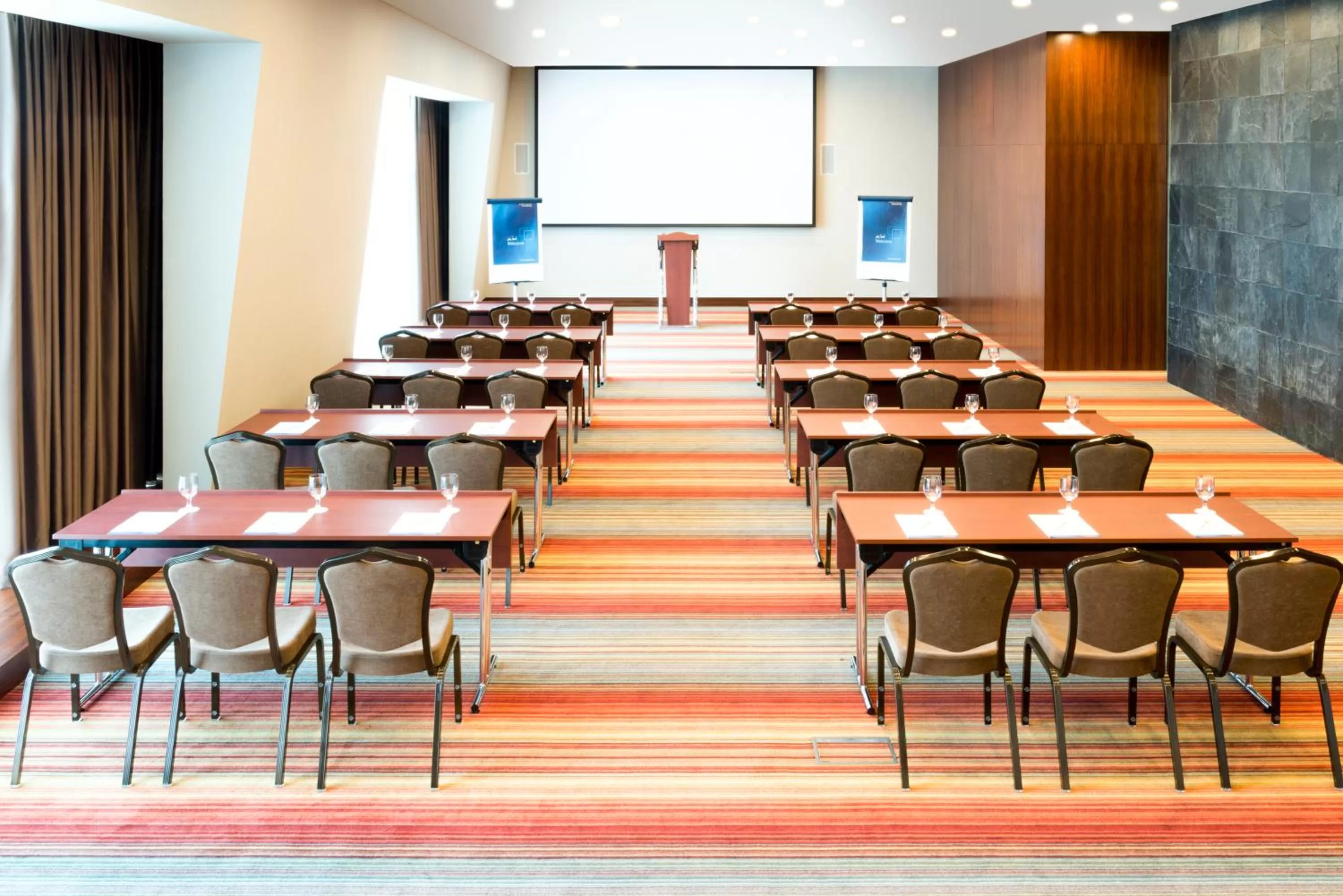 Business facilities in Novotel Fujairah