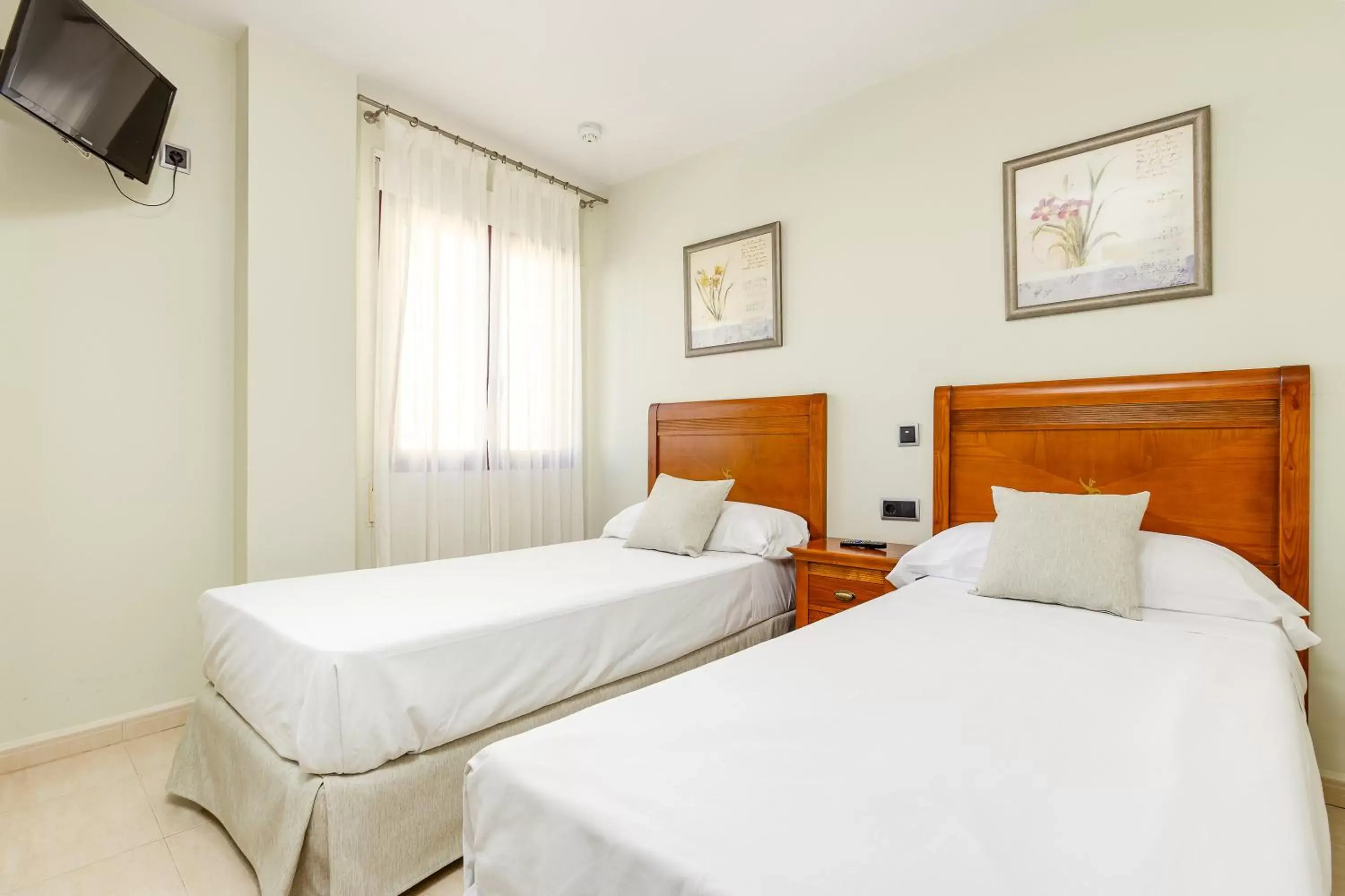 Bedroom, Bed in Daniya Denia Spa & Business 4*