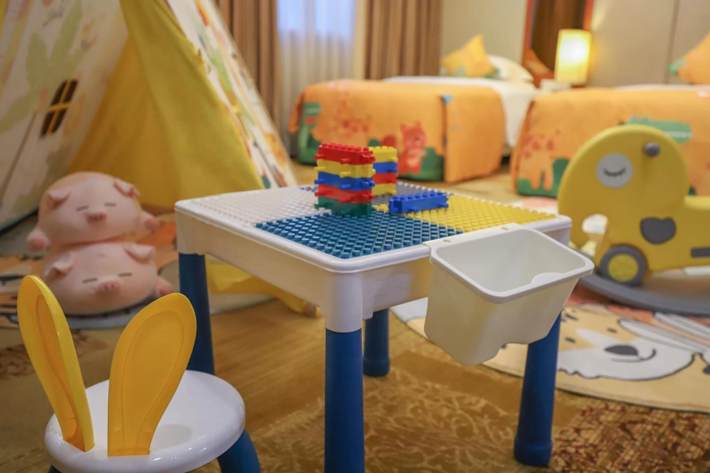 children in Crowne Plaza Foshan by IHG