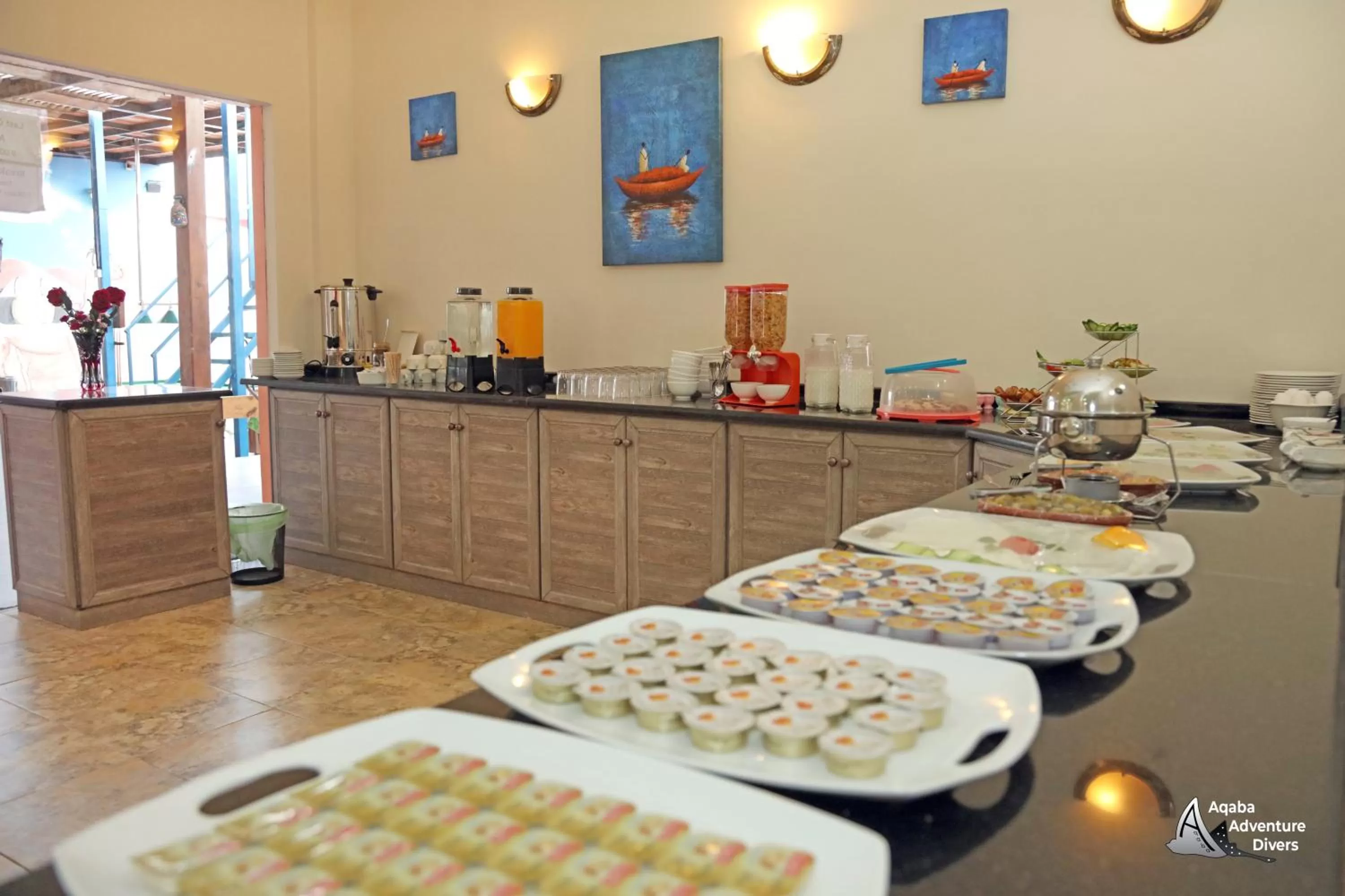 Food and drinks in Aqaba Adventure Divers Resort & Dive Center