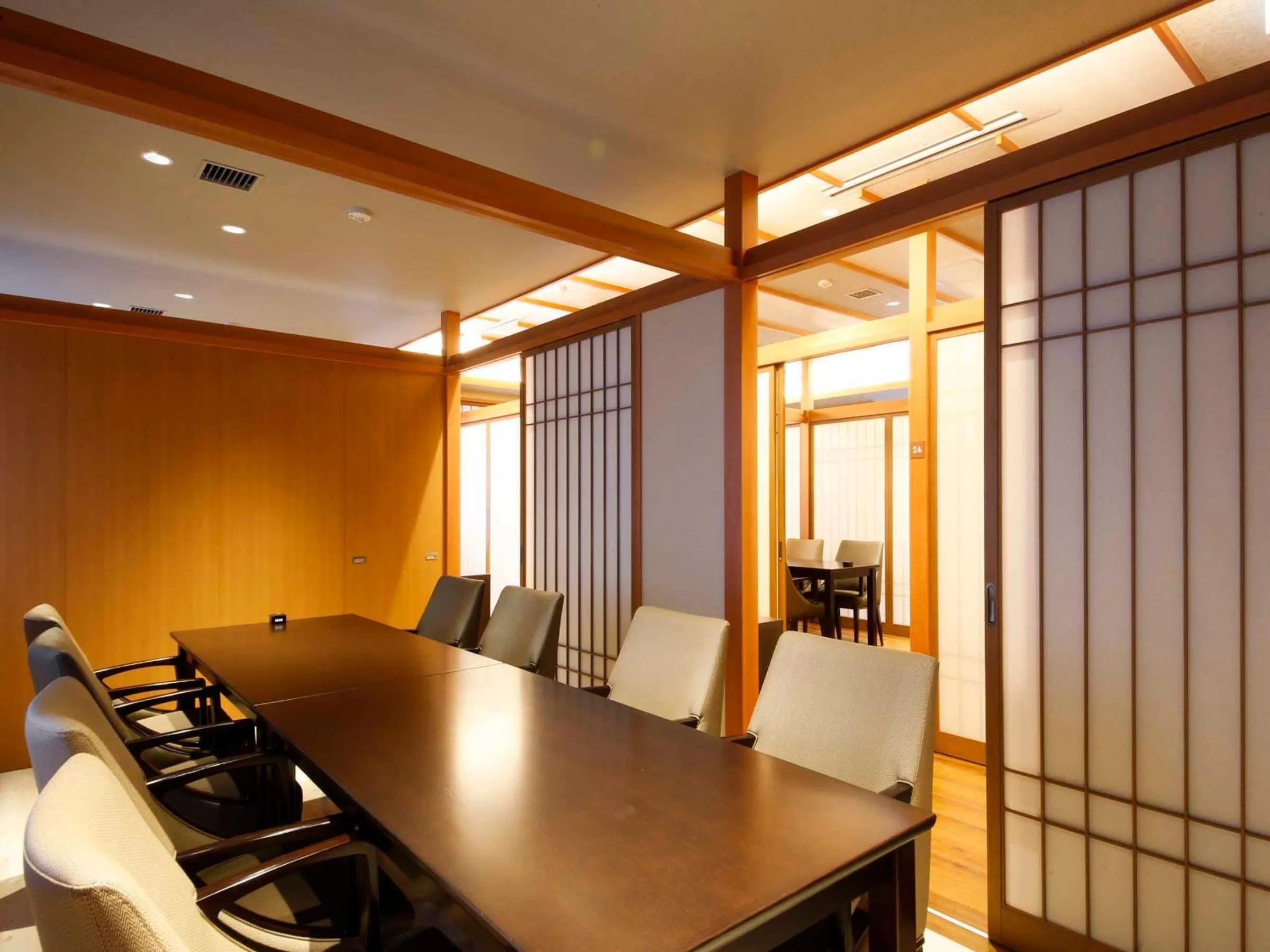 Area and facilities in Okuno Hosomichi