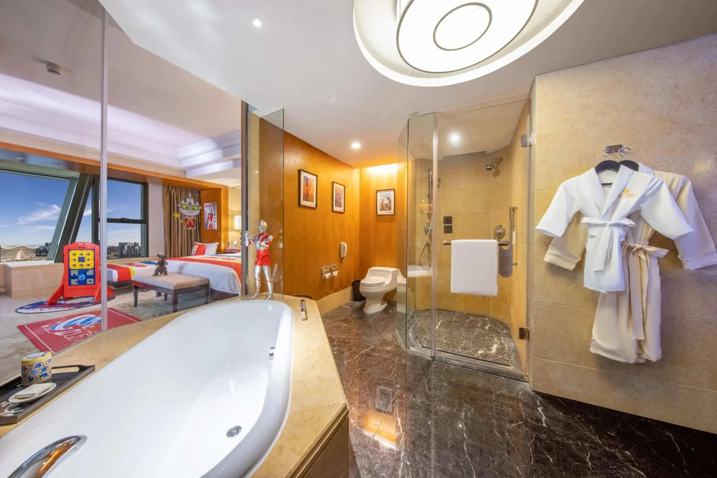 Photo of the whole room, Bathroom in InterContinental Century City Chengdu, an IHG Hotel