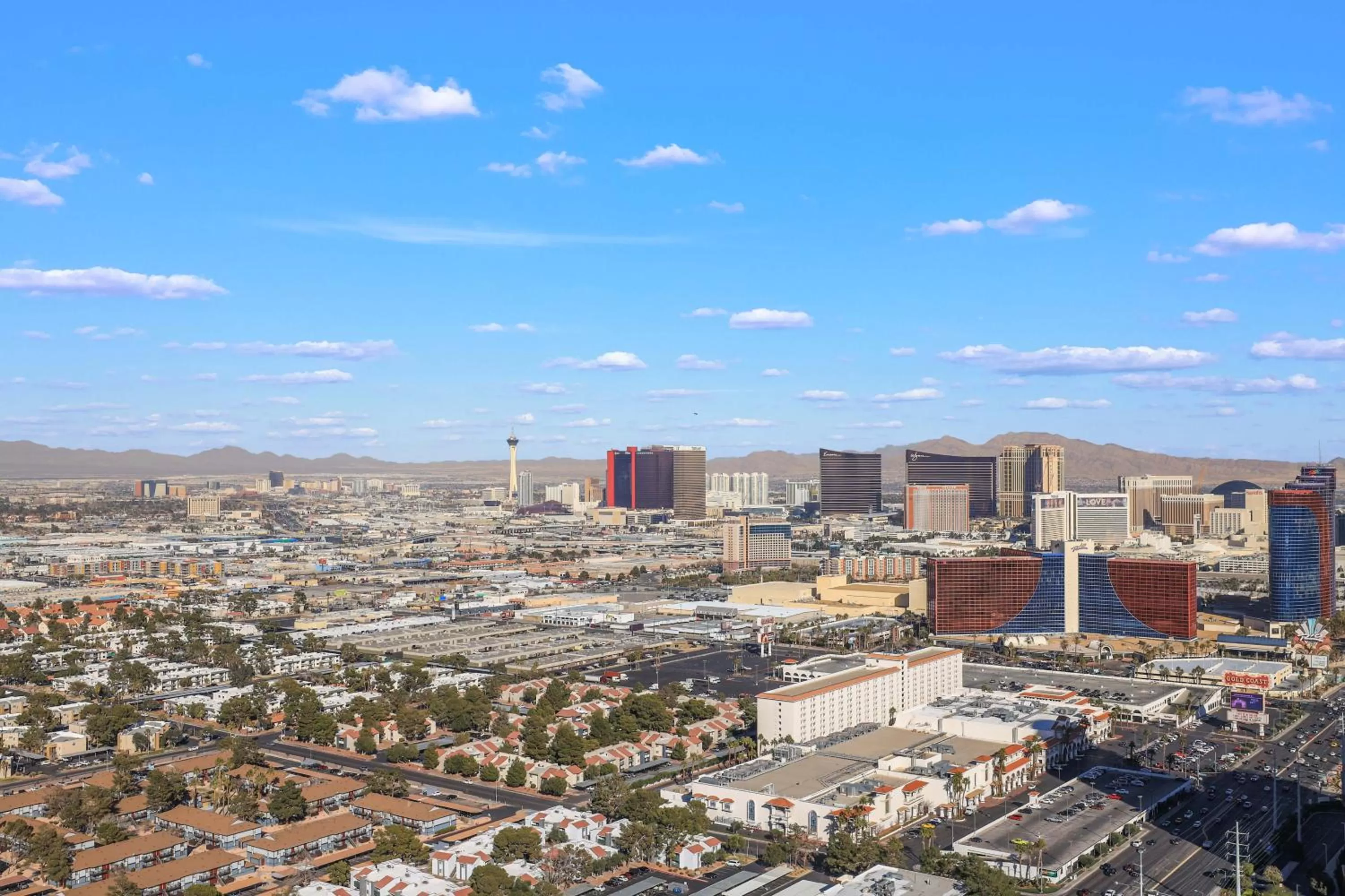 Day in Vegas Palms HIGH 52nd fl. 1BDR corner penthouse 1220sqft