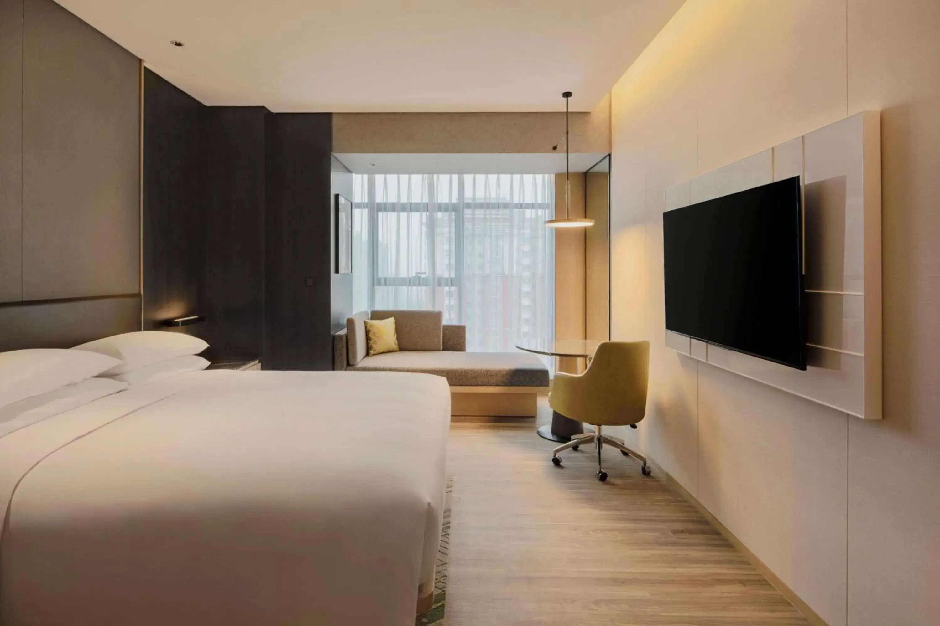 Photo of the whole room, TV/Entertainment Center in Delta Hotels by Marriott Xi'an