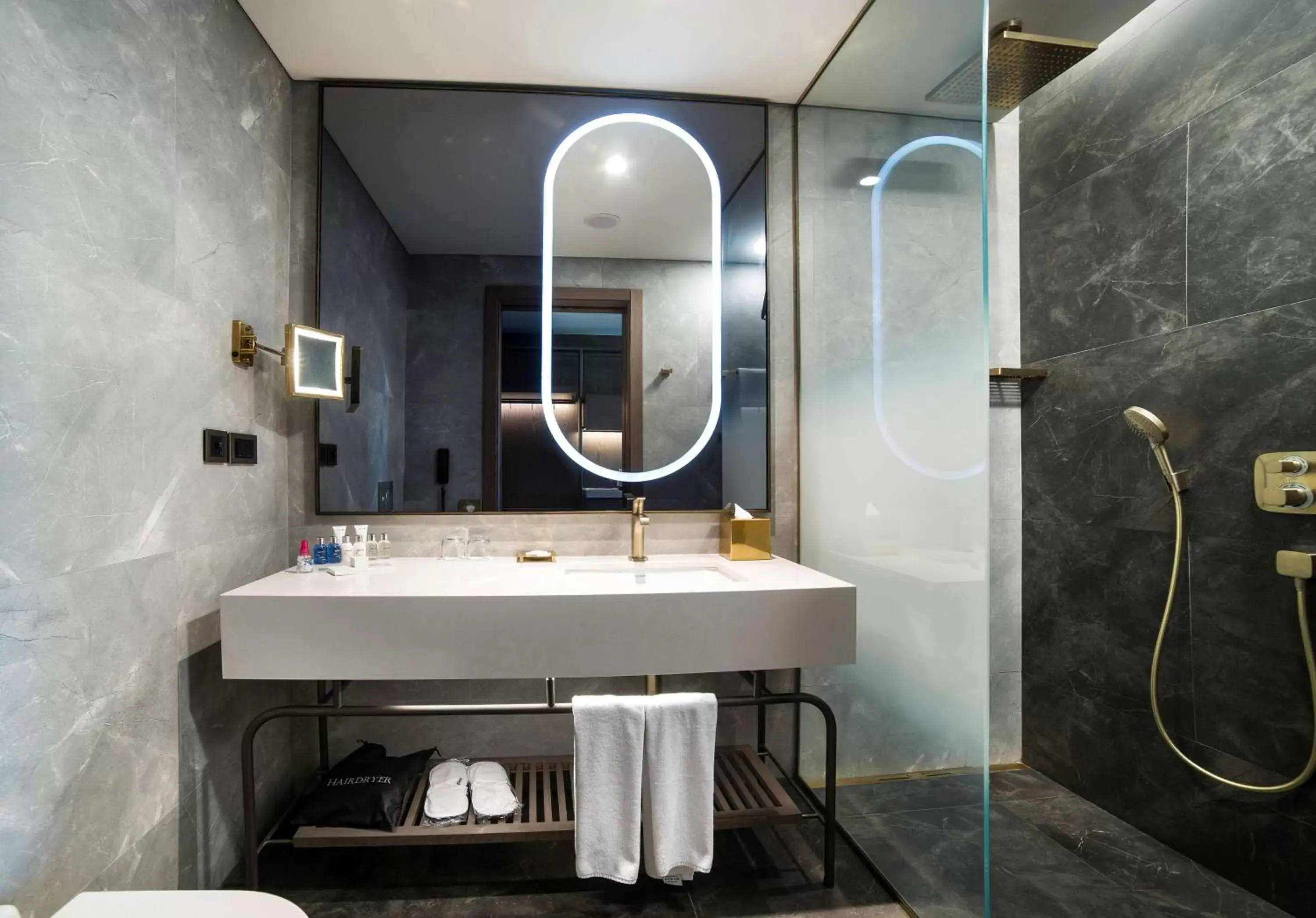 Bathroom in Radisson Collection Hotel, Vadistanbul