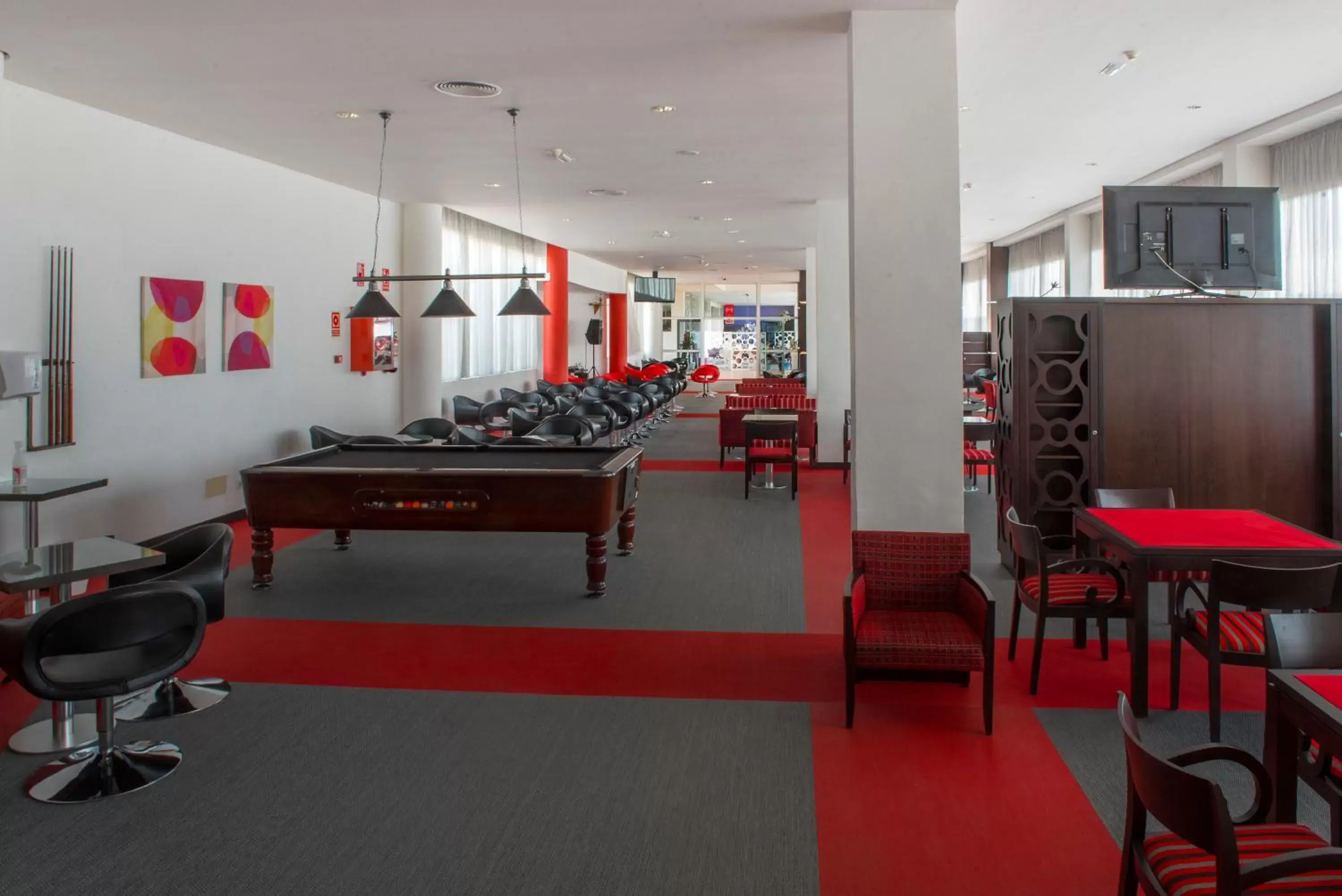 Game Room, Billiards in Club Hotel Drago Park by LIVVO