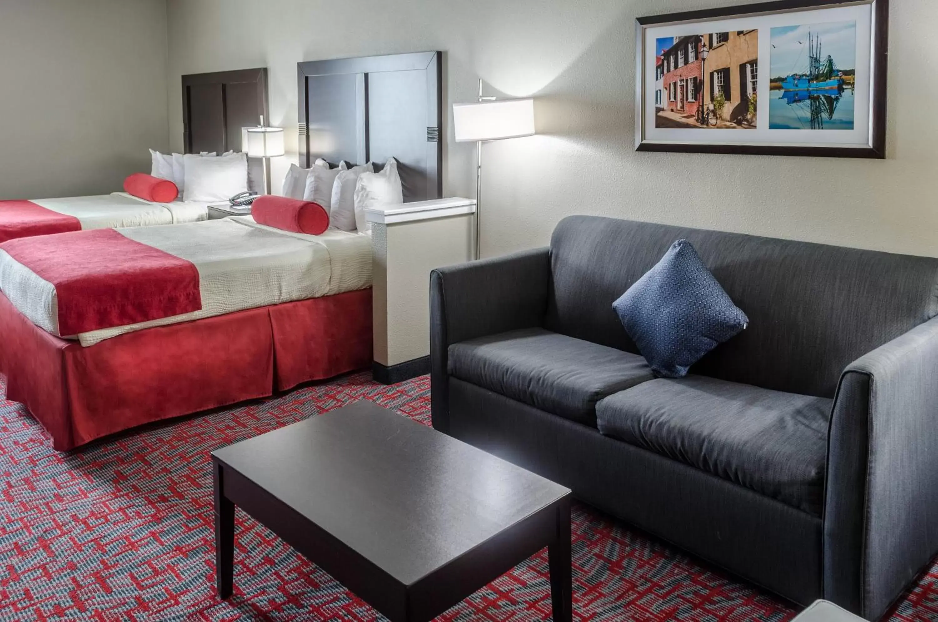 Bed in Best Western Airport Inn & Suites