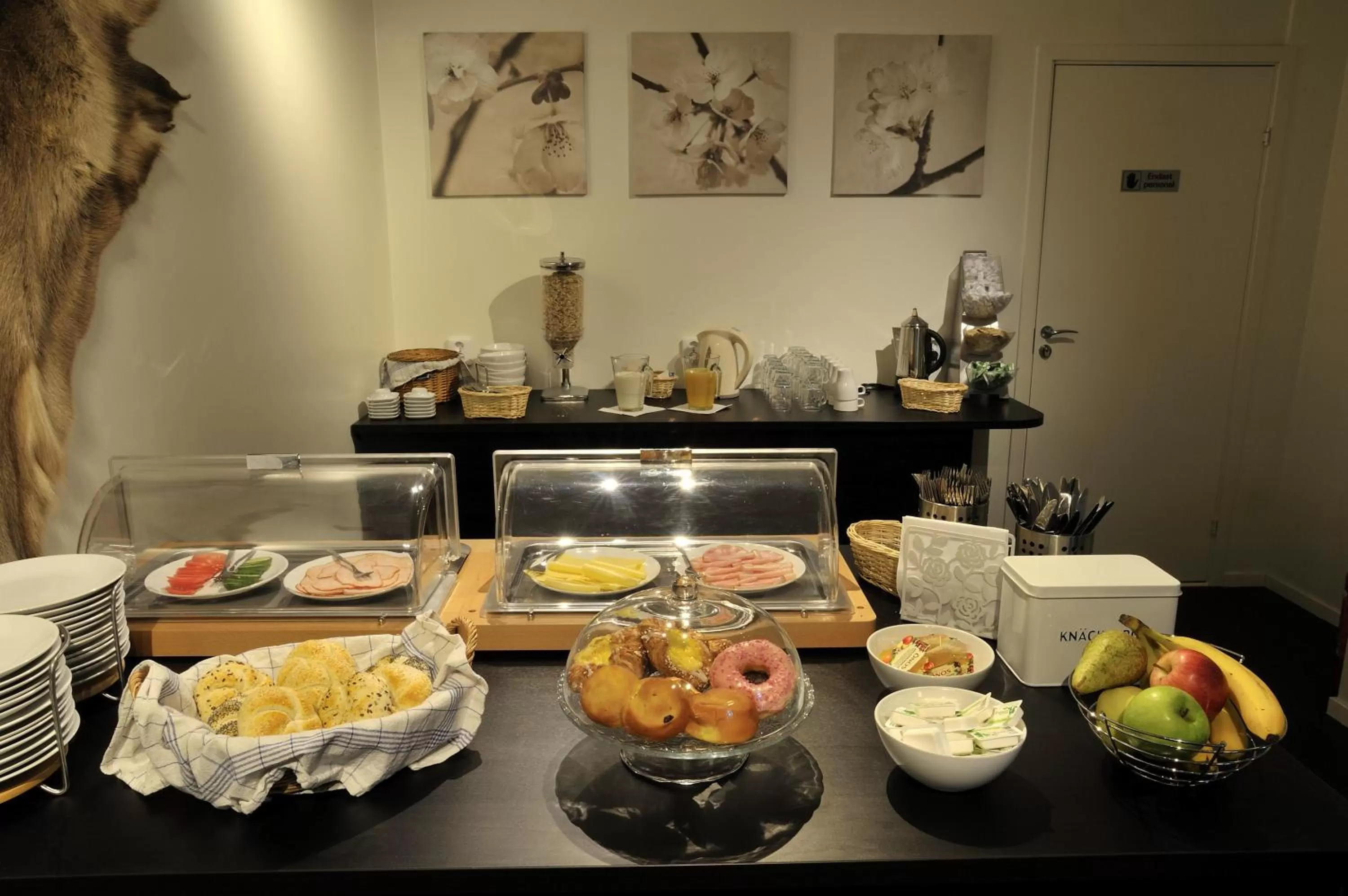 Food in Hedenstugan B&B Hotel