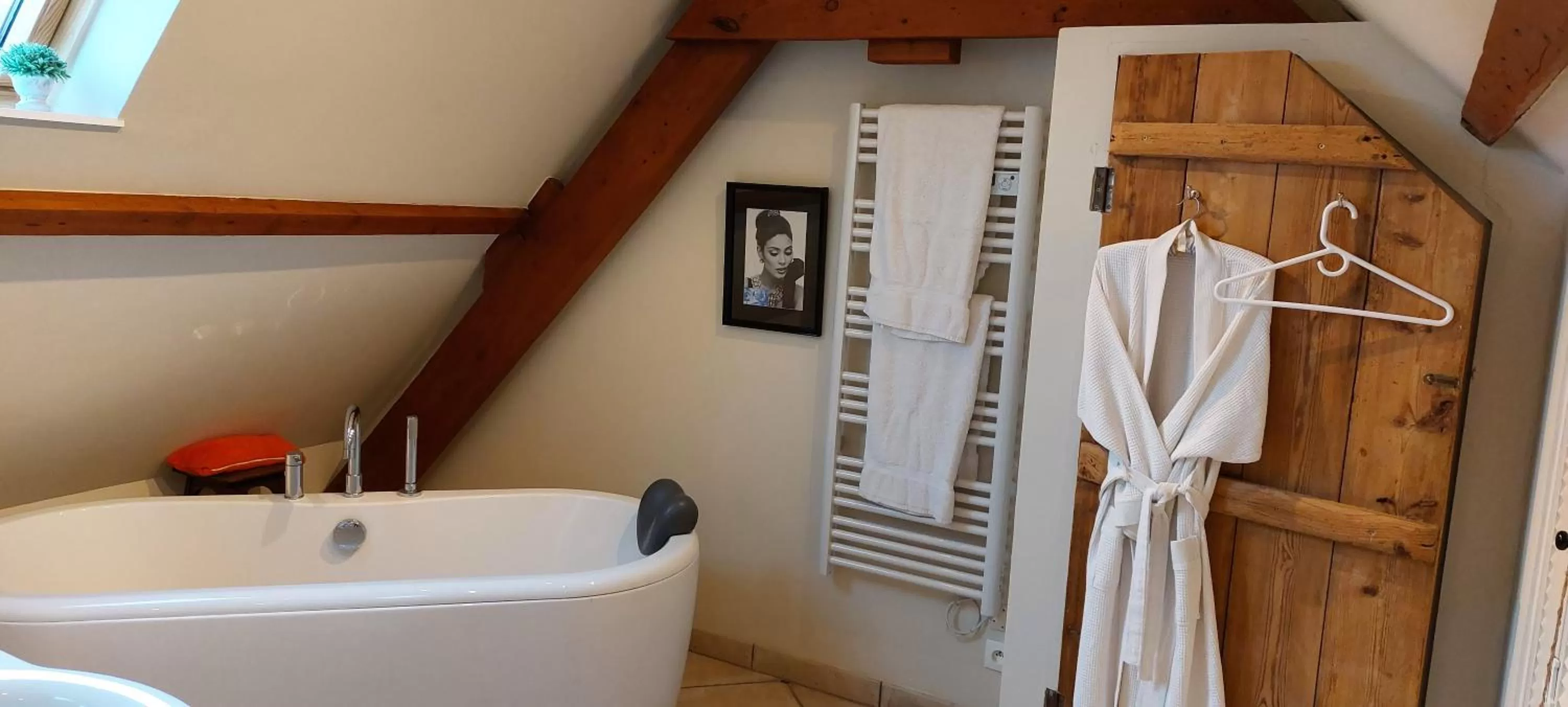 Bathroom in Manoir de Turqueville les Quatre Etoiles