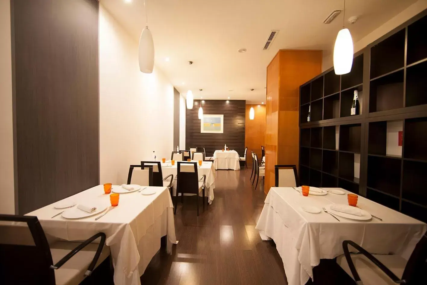 Restaurant/Places to Eat in Hotel Acosta Centro